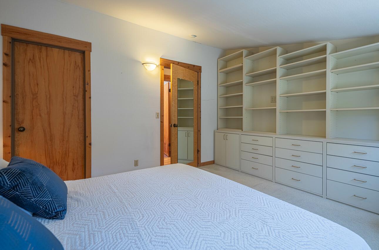 Detail Gallery Image 17 of 28 For 20 Woodside Pl, Carmel Valley,  CA 93924 - 2 Beds | 2 Baths