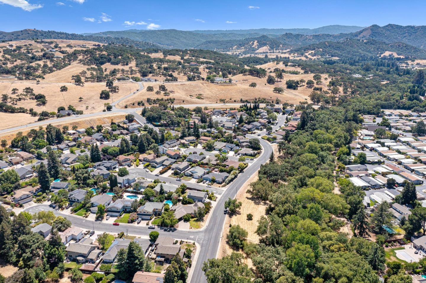 Detail Gallery Image 42 of 47 For 14530 De Anza Ct, Morgan Hill,  CA 95037 - 3 Beds | 2 Baths