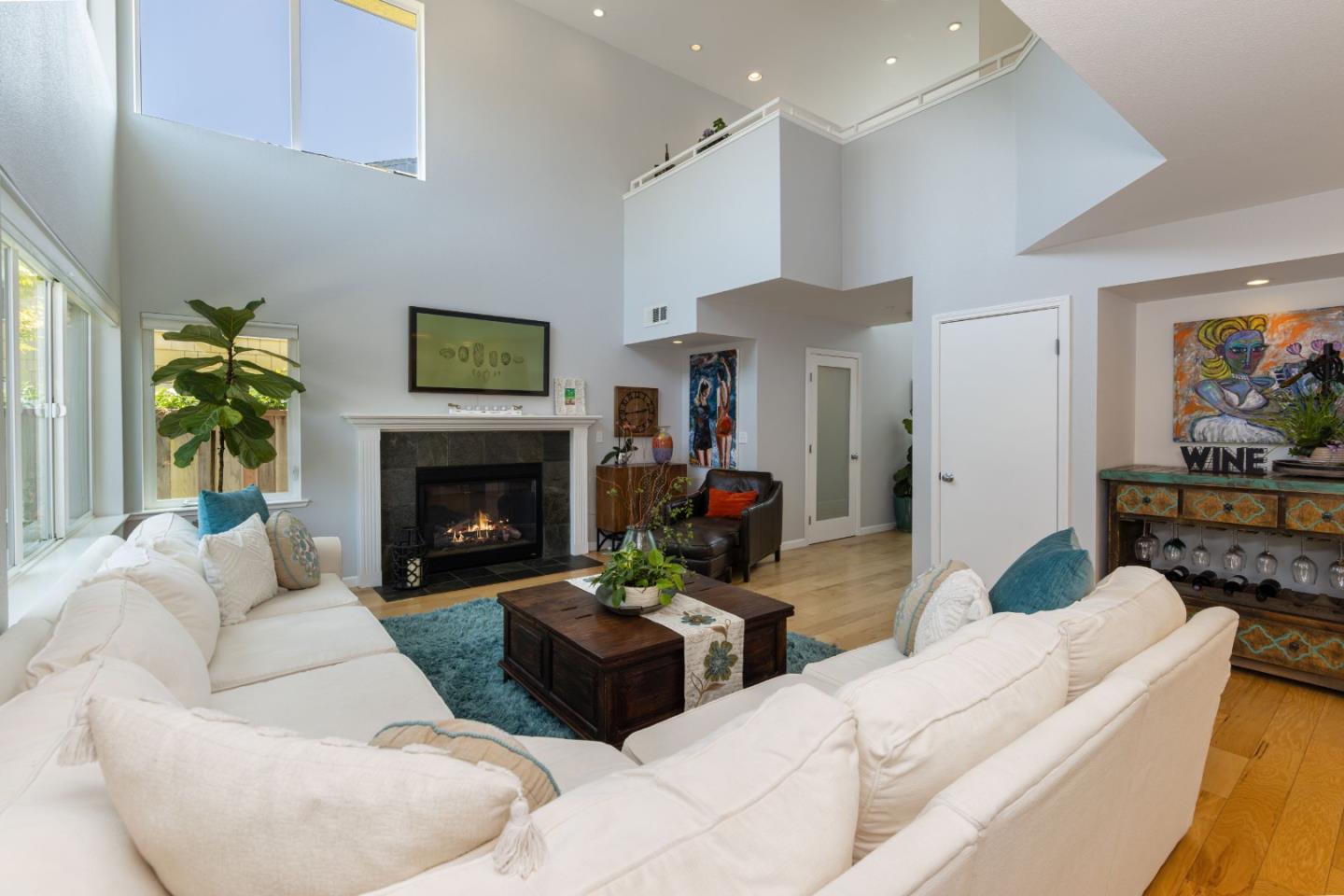 Detail Gallery Image 12 of 31 For 120 Fife Ln, Aptos,  CA 95003 - 3 Beds | 2/1 Baths