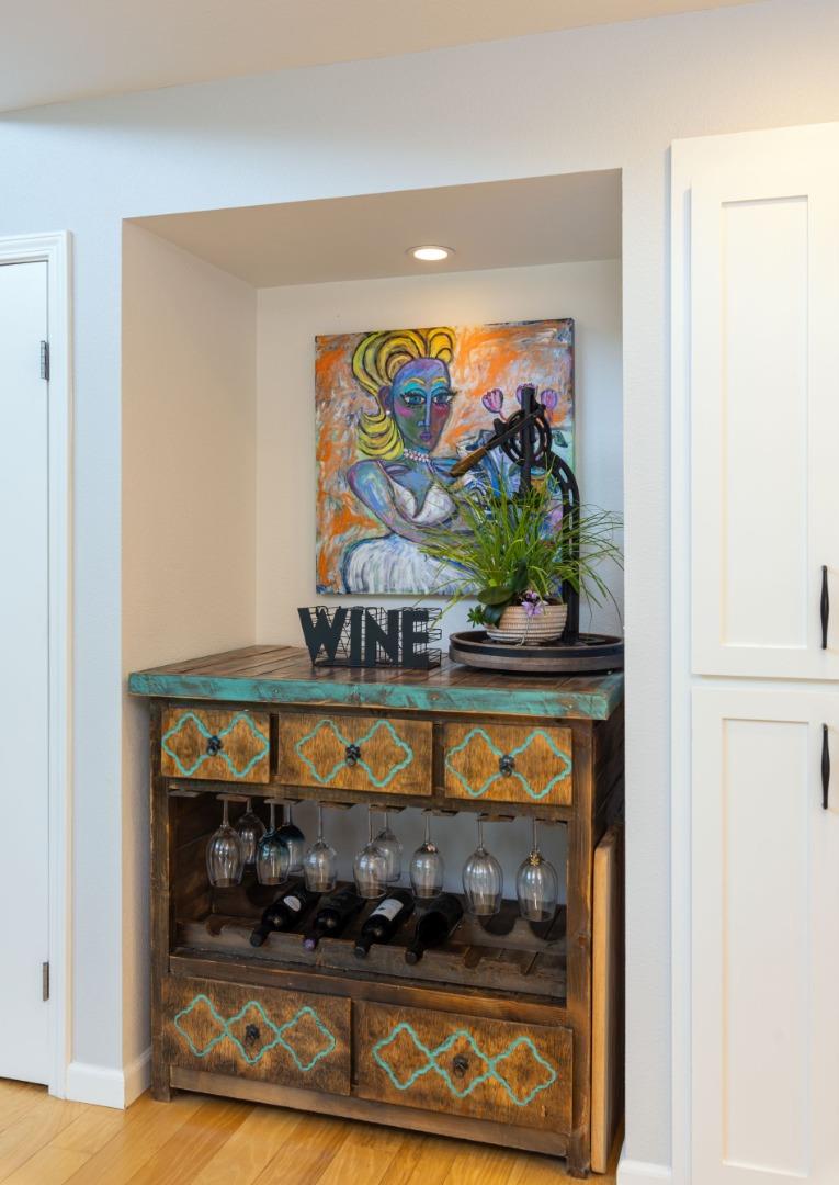 Detail Gallery Image 13 of 31 For 120 Fife Ln, Aptos,  CA 95003 - 3 Beds | 2/1 Baths
