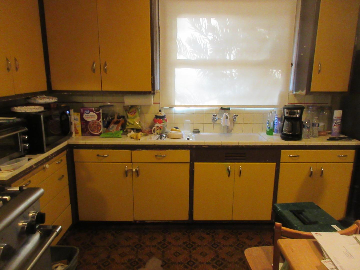 Detail Gallery Image 6 of 9 For 14872 Bronson Ave, San Jose,  CA 95124 - 2 Beds | 1 Baths