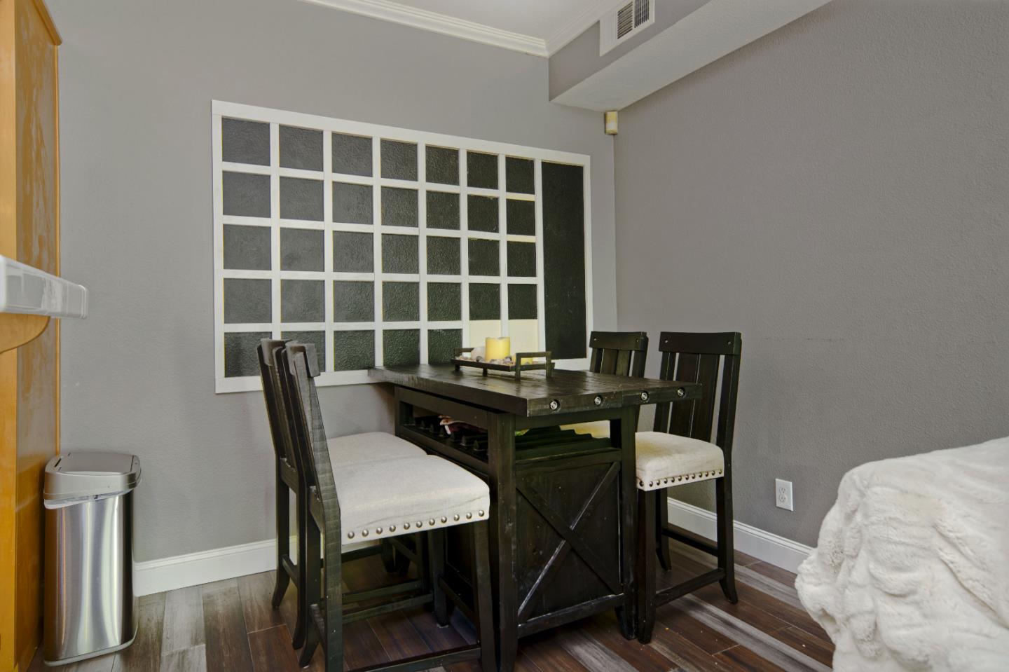 Detail Gallery Image 10 of 25 For 1021 Chagall Way, San Jose,  CA 95138 - 1 Beds | 1/1 Baths