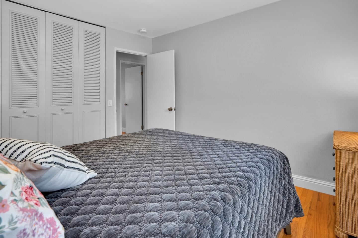 Detail Gallery Image 19 of 29 For 455 San Bernabe Dr, Monterey,  CA 93940 - 3 Beds | 2 Baths