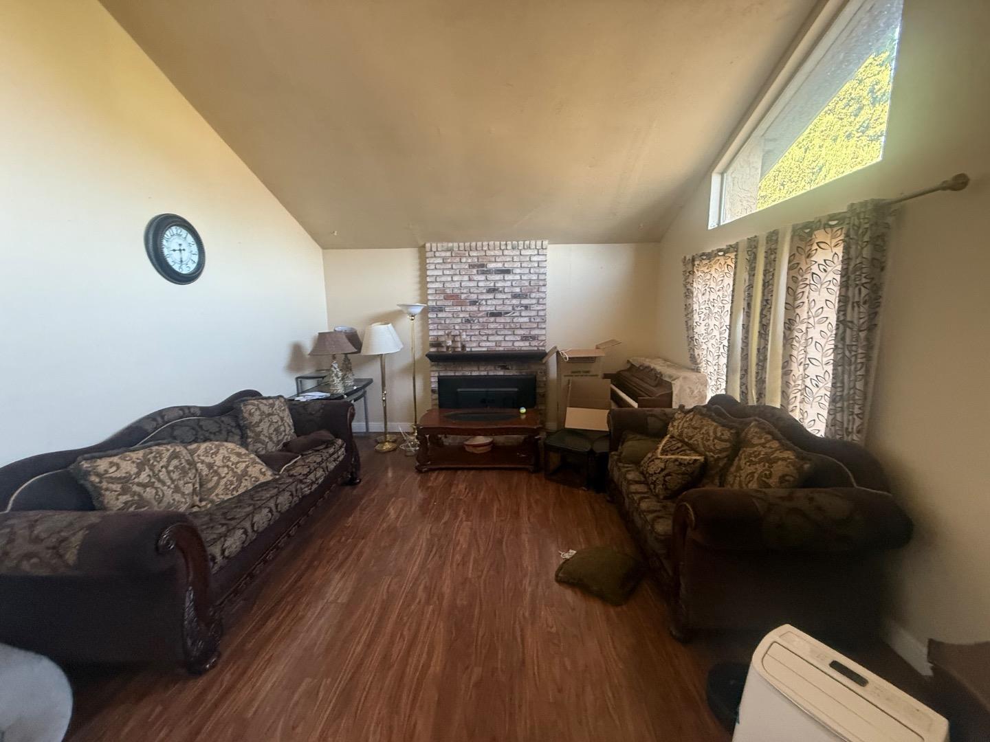 Detail Gallery Image 13 of 14 For 3359 Rocky Mountain Dr, San Jose,  CA 95127 - 3 Beds | 2 Baths