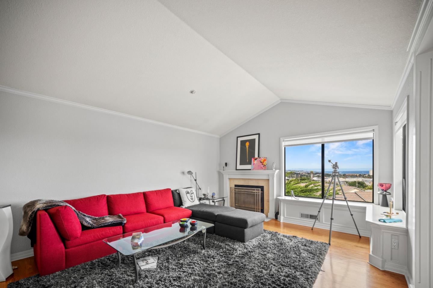 Detail Gallery Image 14 of 40 For 1051 Highlander Dr, Seaside,  CA 93955 - 2 Beds | 2/1 Baths