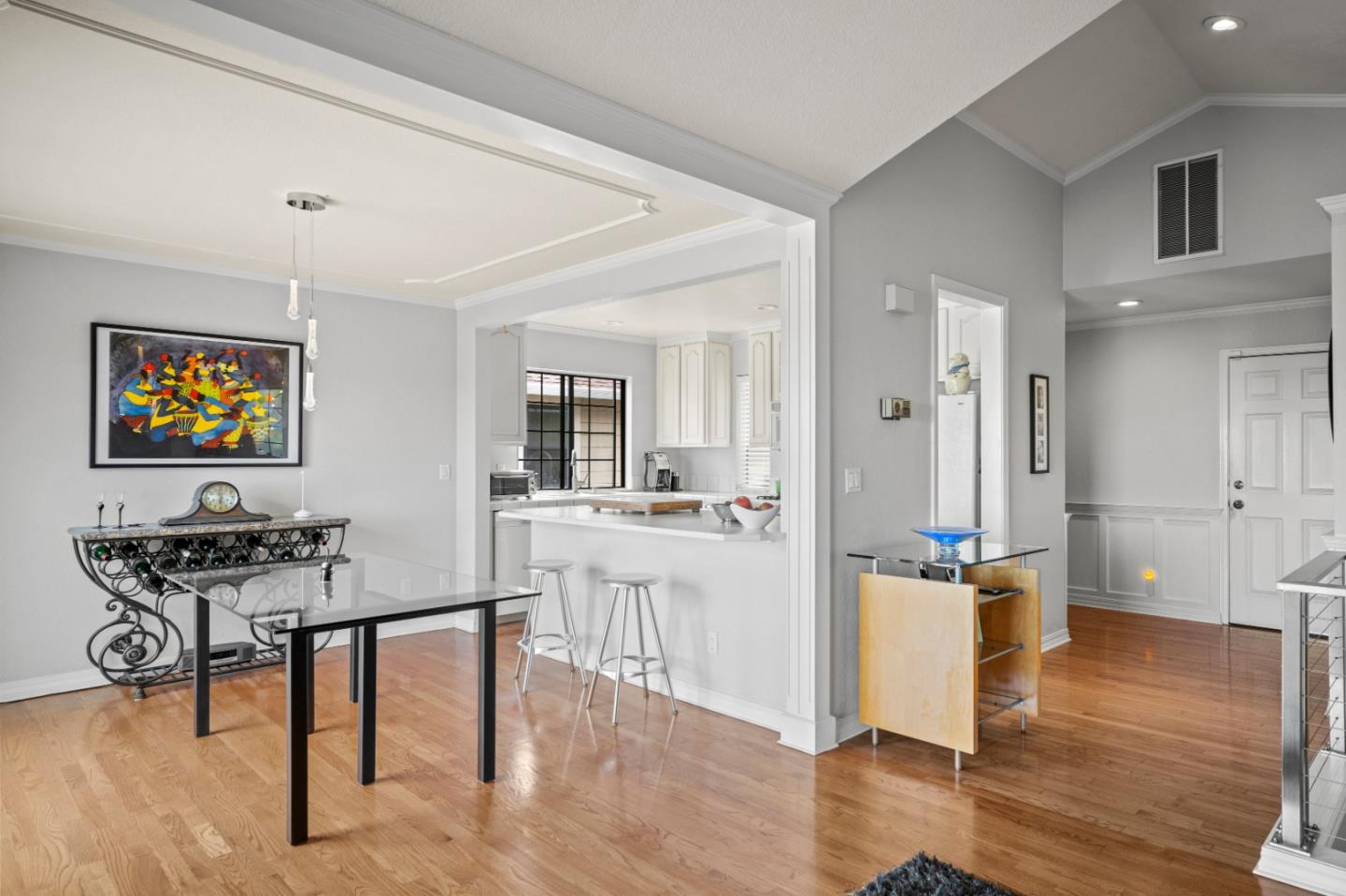 Detail Gallery Image 18 of 40 For 1051 Highlander Dr, Seaside,  CA 93955 - 2 Beds | 2/1 Baths