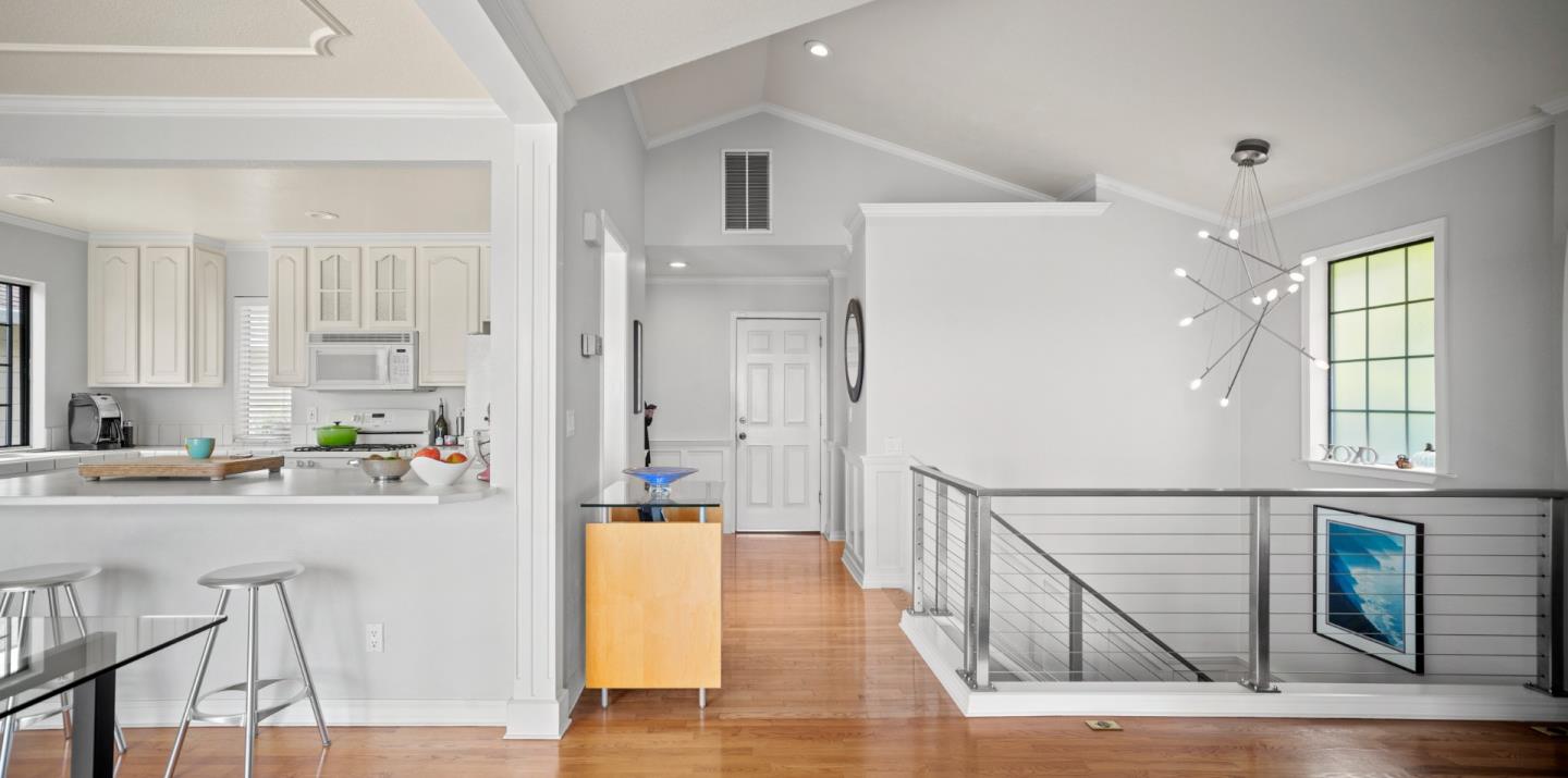 Detail Gallery Image 21 of 40 For 1051 Highlander Dr, Seaside,  CA 93955 - 2 Beds | 2/1 Baths