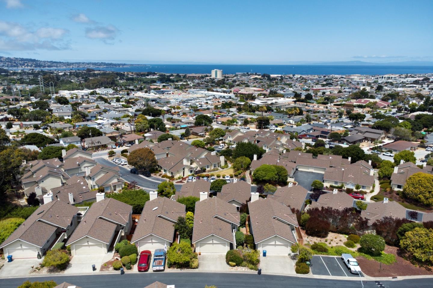 Detail Gallery Image 36 of 40 For 1051 Highlander Dr, Seaside,  CA 93955 - 2 Beds | 2/1 Baths
