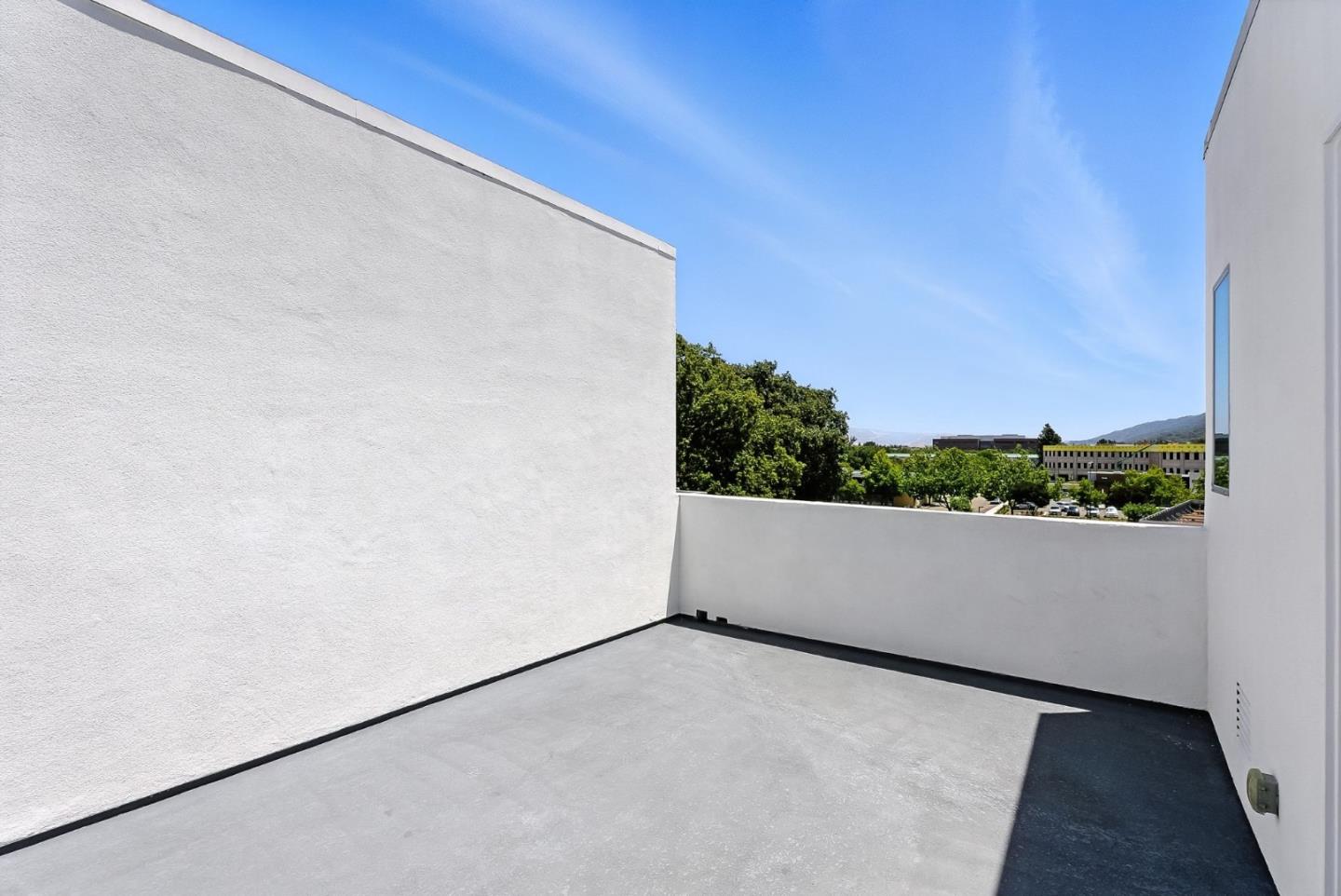Detail Gallery Image 24 of 30 For 7997 Regional Cmn, Dublin,  CA 94568 - 2 Beds | 2/1 Baths