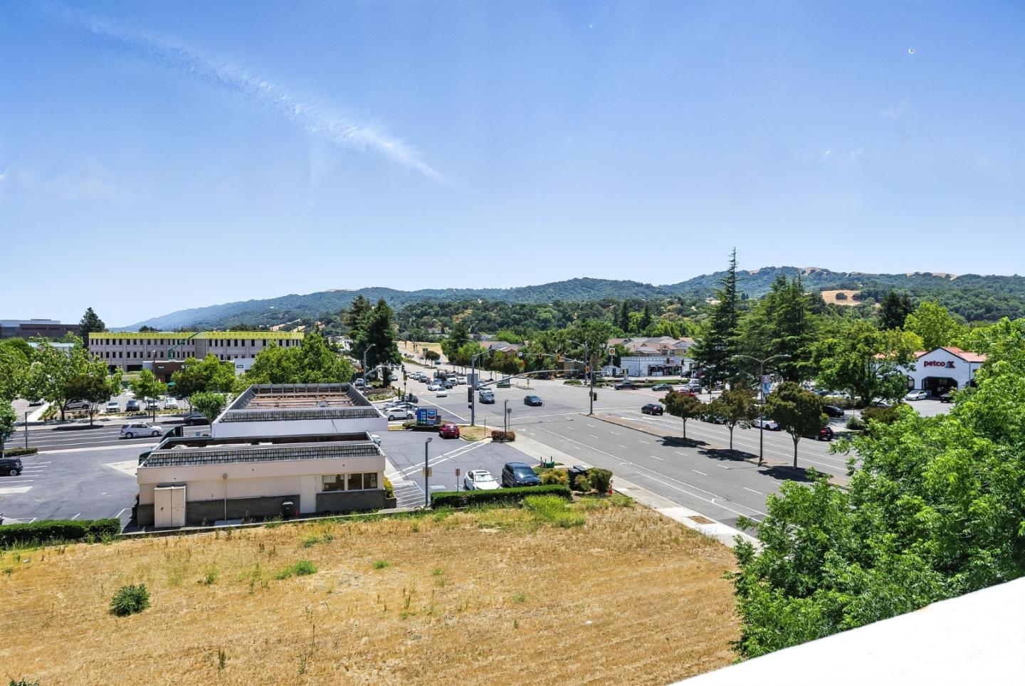 Detail Gallery Image 26 of 30 For 7997 Regional Cmn, Dublin,  CA 94568 - 2 Beds | 2/1 Baths