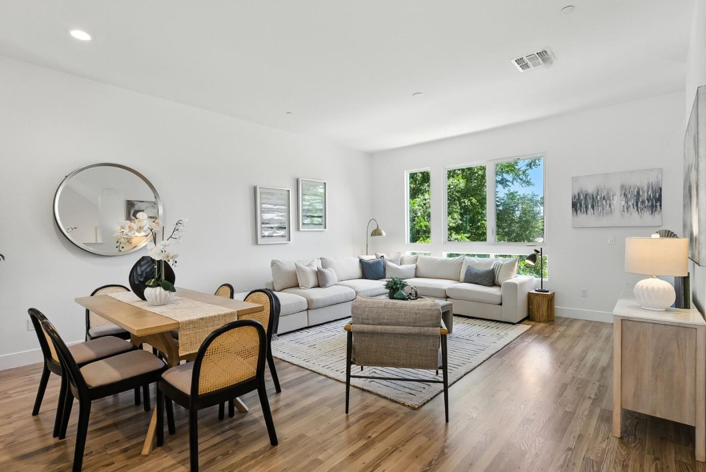 Detail Gallery Image 3 of 30 For 7997 Regional Cmn, Dublin,  CA 94568 - 2 Beds | 2/1 Baths