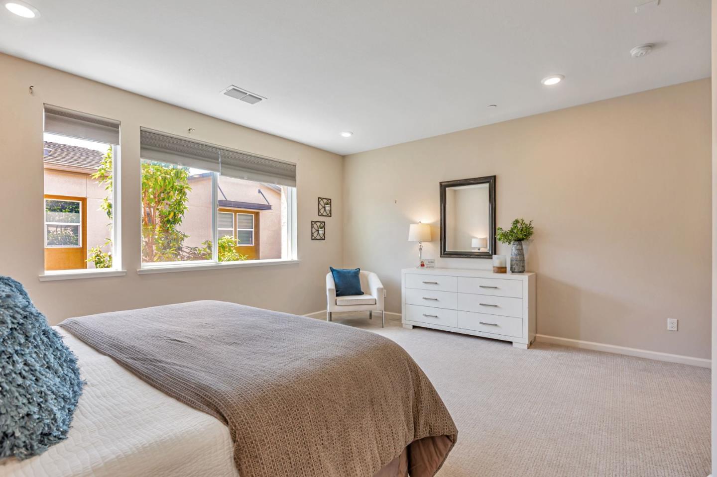 Detail Gallery Image 22 of 46 For 1290 Milkweed St, Milpitas,  CA 95035 - 3 Beds | 3/1 Baths