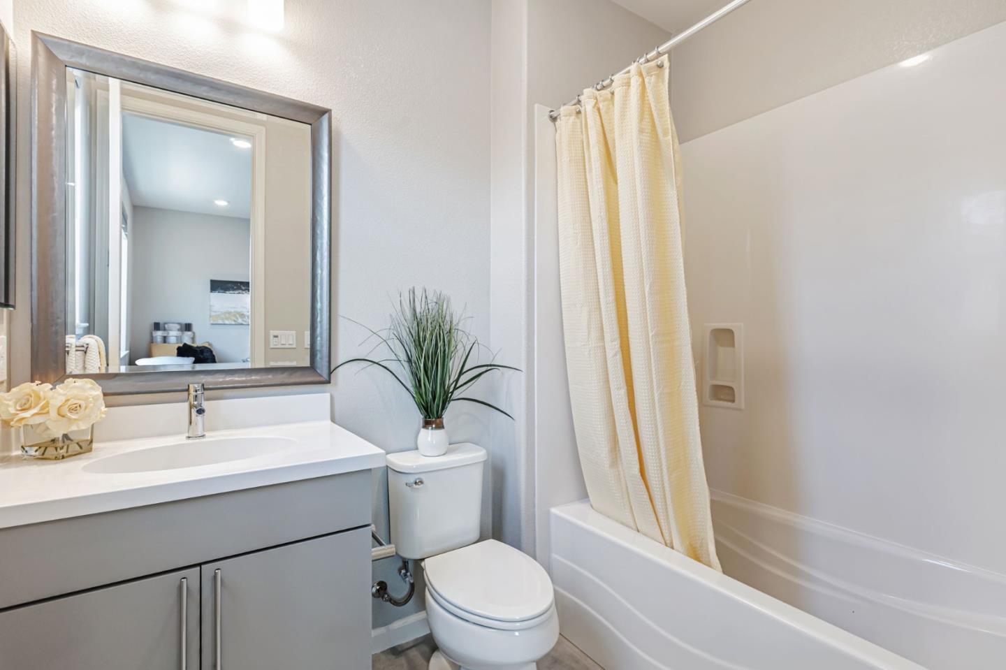 Detail Gallery Image 27 of 46 For 1290 Milkweed St, Milpitas,  CA 95035 - 3 Beds | 3/1 Baths