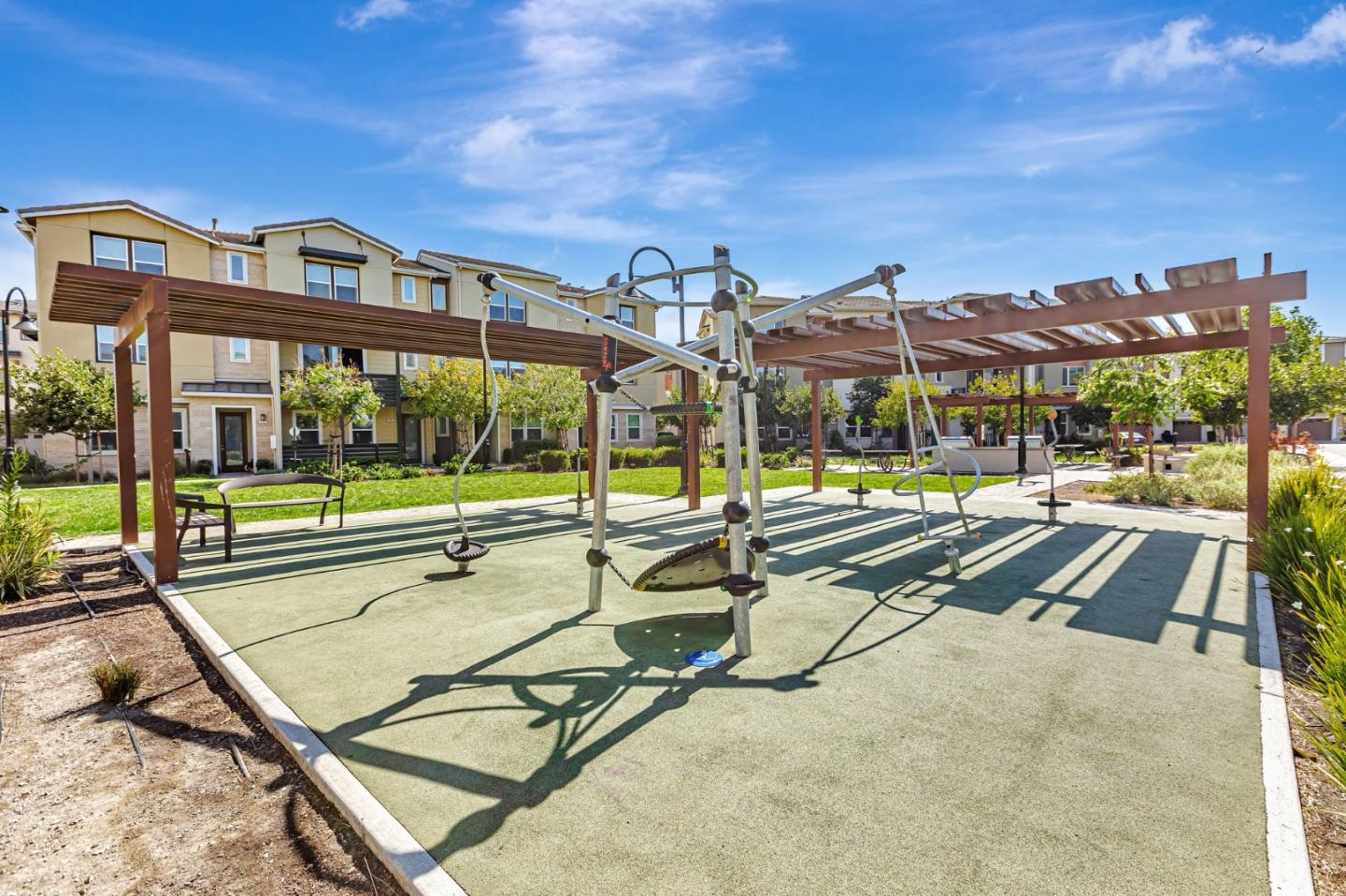 Detail Gallery Image 38 of 46 For 1290 Milkweed St, Milpitas,  CA 95035 - 3 Beds | 3/1 Baths