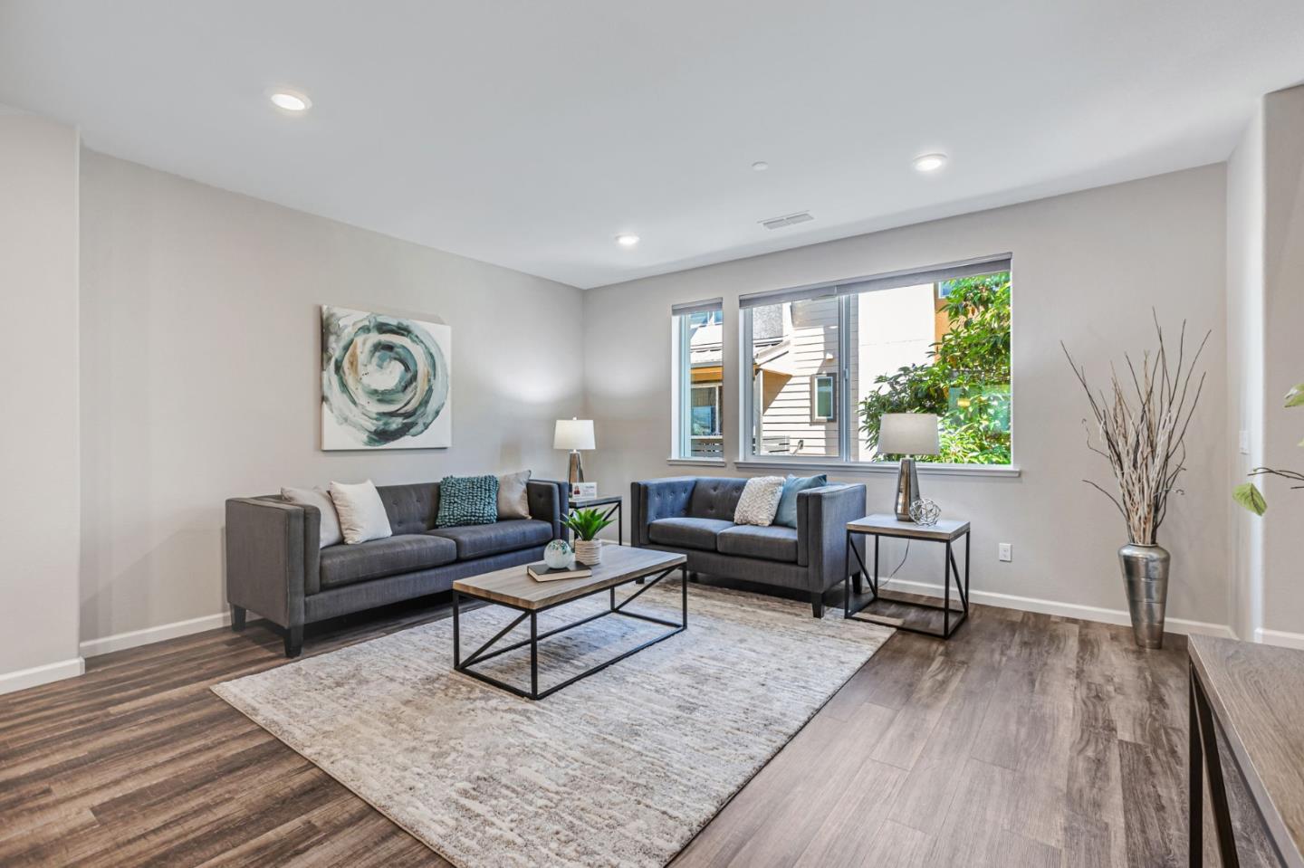 Detail Gallery Image 5 of 46 For 1290 Milkweed St, Milpitas,  CA 95035 - 3 Beds | 3/1 Baths