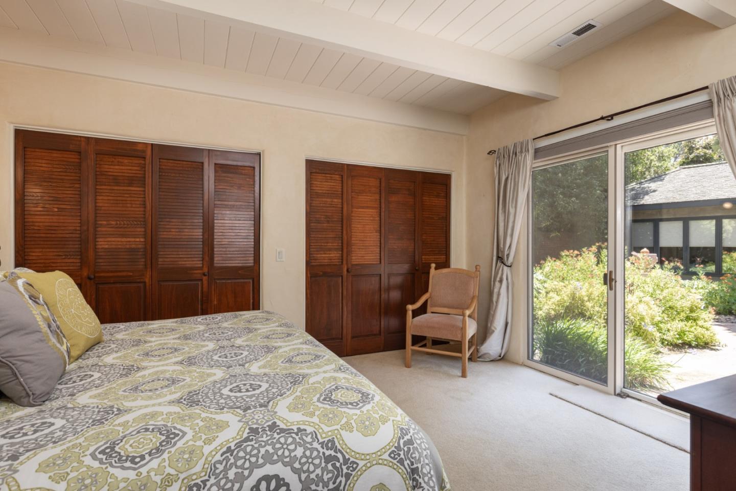 Detail Gallery Image 15 of 29 For 3093 Hacienda Dr, Pebble Beach,  CA 93953 - 4 Beds | 3 Baths