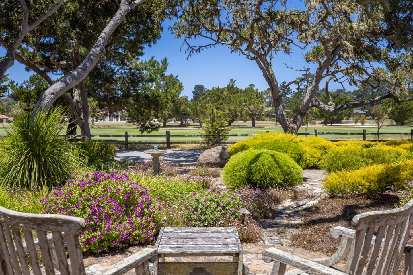 Detail Gallery Image 4 of 29 For 3093 Hacienda Dr, Pebble Beach,  CA 93953 - 4 Beds | 3 Baths