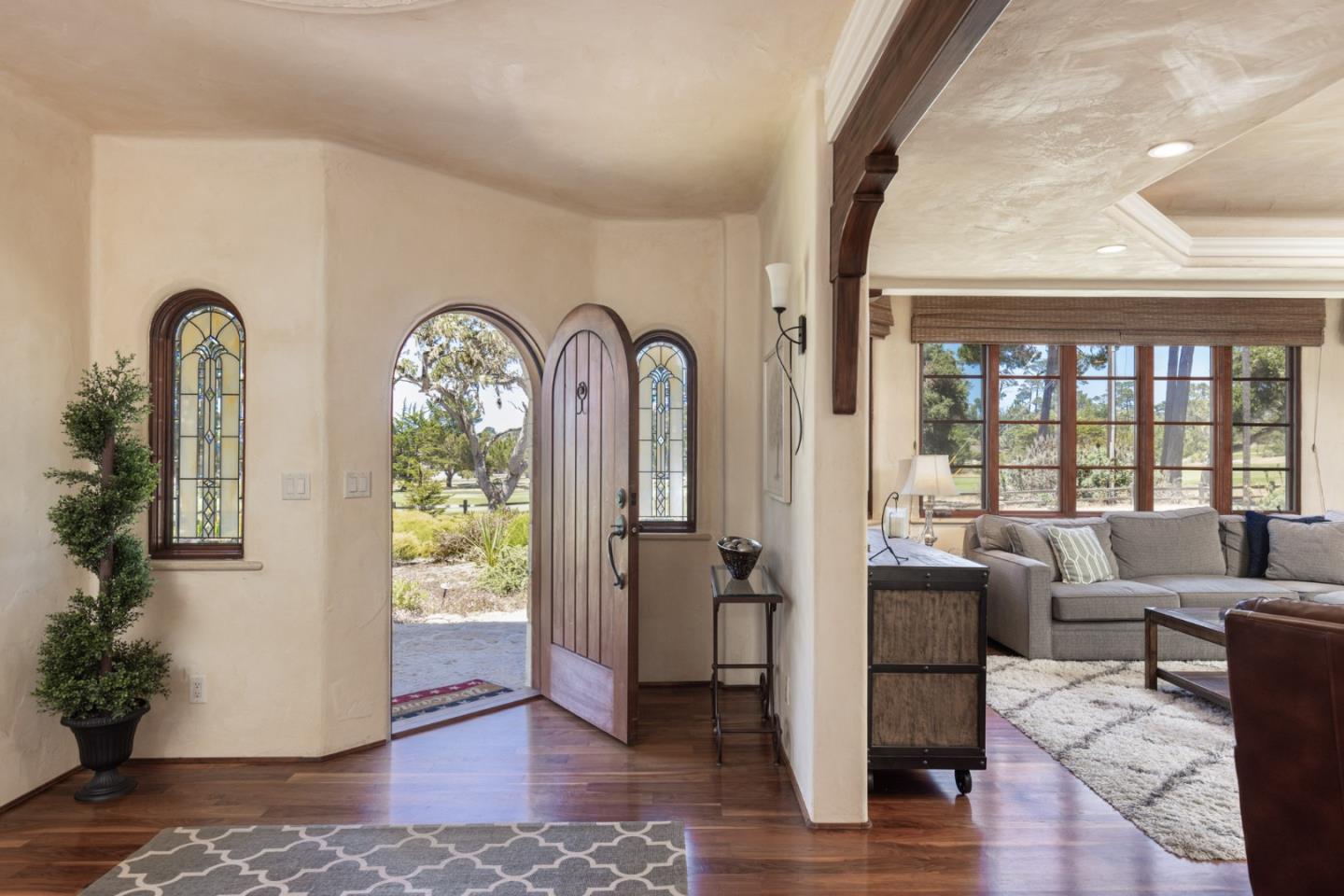 Detail Gallery Image 6 of 29 For 3093 Hacienda Dr, Pebble Beach,  CA 93953 - 4 Beds | 3 Baths
