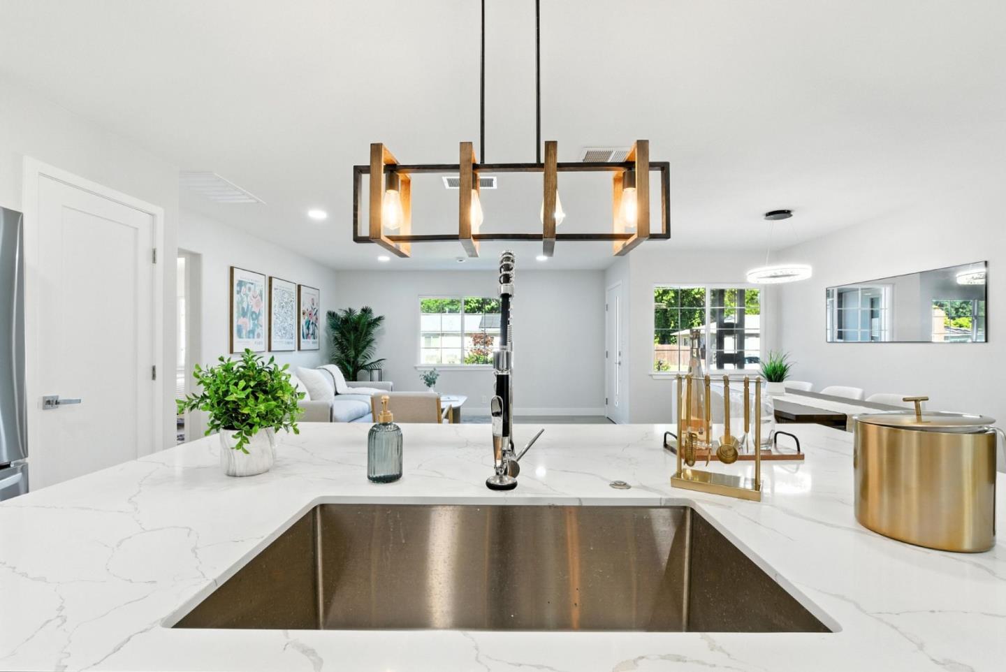 Detail Gallery Image 10 of 46 For 912 Ruth Dr, Pleasant Hill,  CA 94523 - 4 Beds | 2 Baths