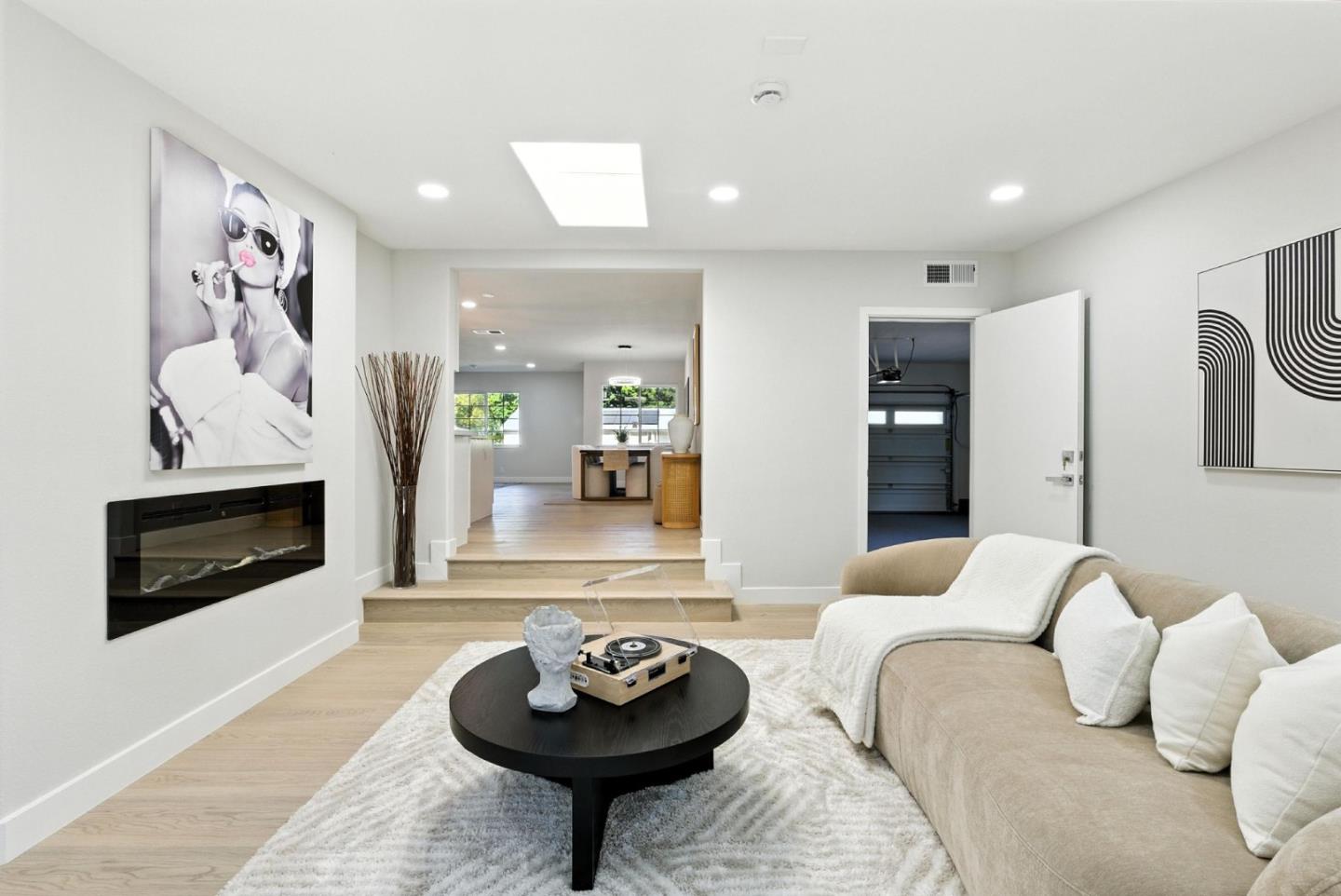 Detail Gallery Image 17 of 46 For 912 Ruth Dr, Pleasant Hill,  CA 94523 - 4 Beds | 2 Baths