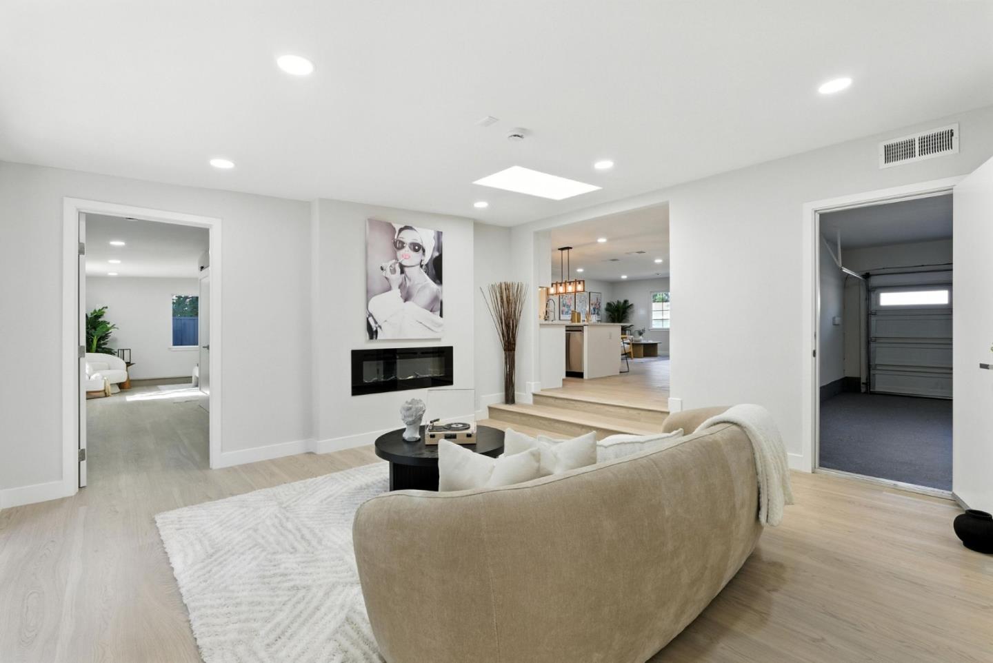 Detail Gallery Image 18 of 46 For 912 Ruth Dr, Pleasant Hill,  CA 94523 - 4 Beds | 2 Baths