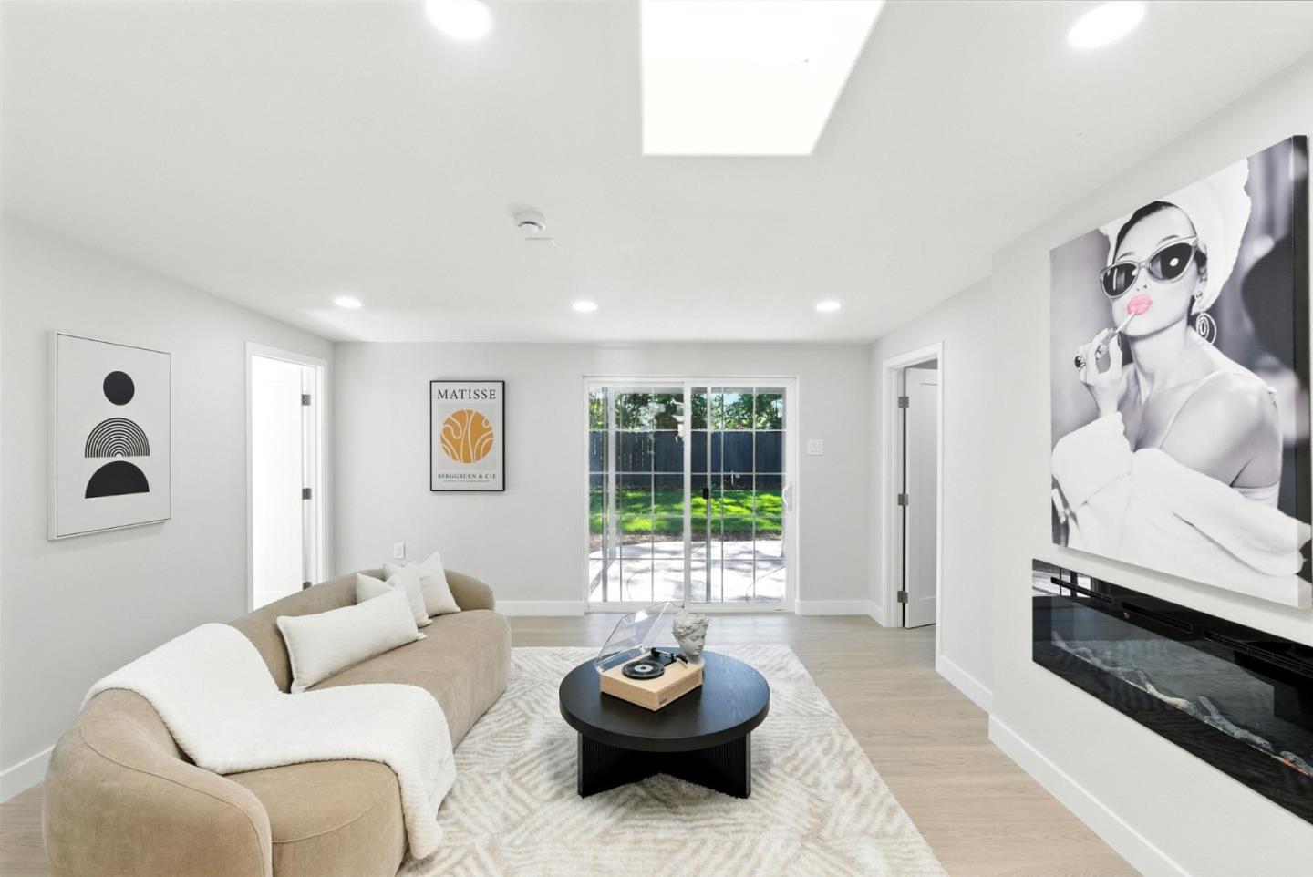 Detail Gallery Image 19 of 46 For 912 Ruth Dr, Pleasant Hill,  CA 94523 - 4 Beds | 2 Baths