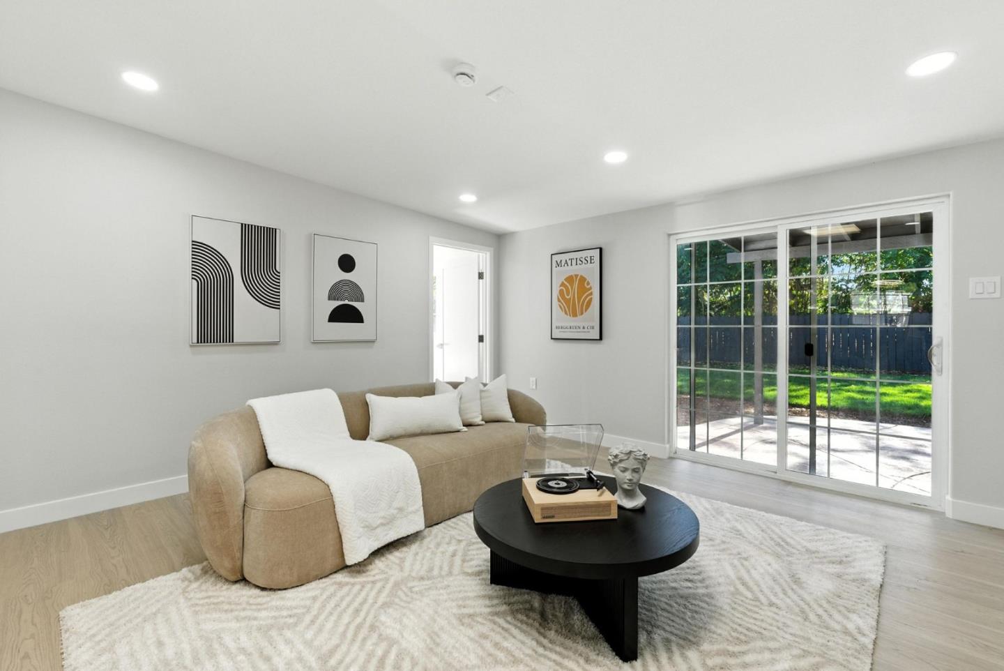 Detail Gallery Image 20 of 46 For 912 Ruth Dr, Pleasant Hill,  CA 94523 - 4 Beds | 2 Baths