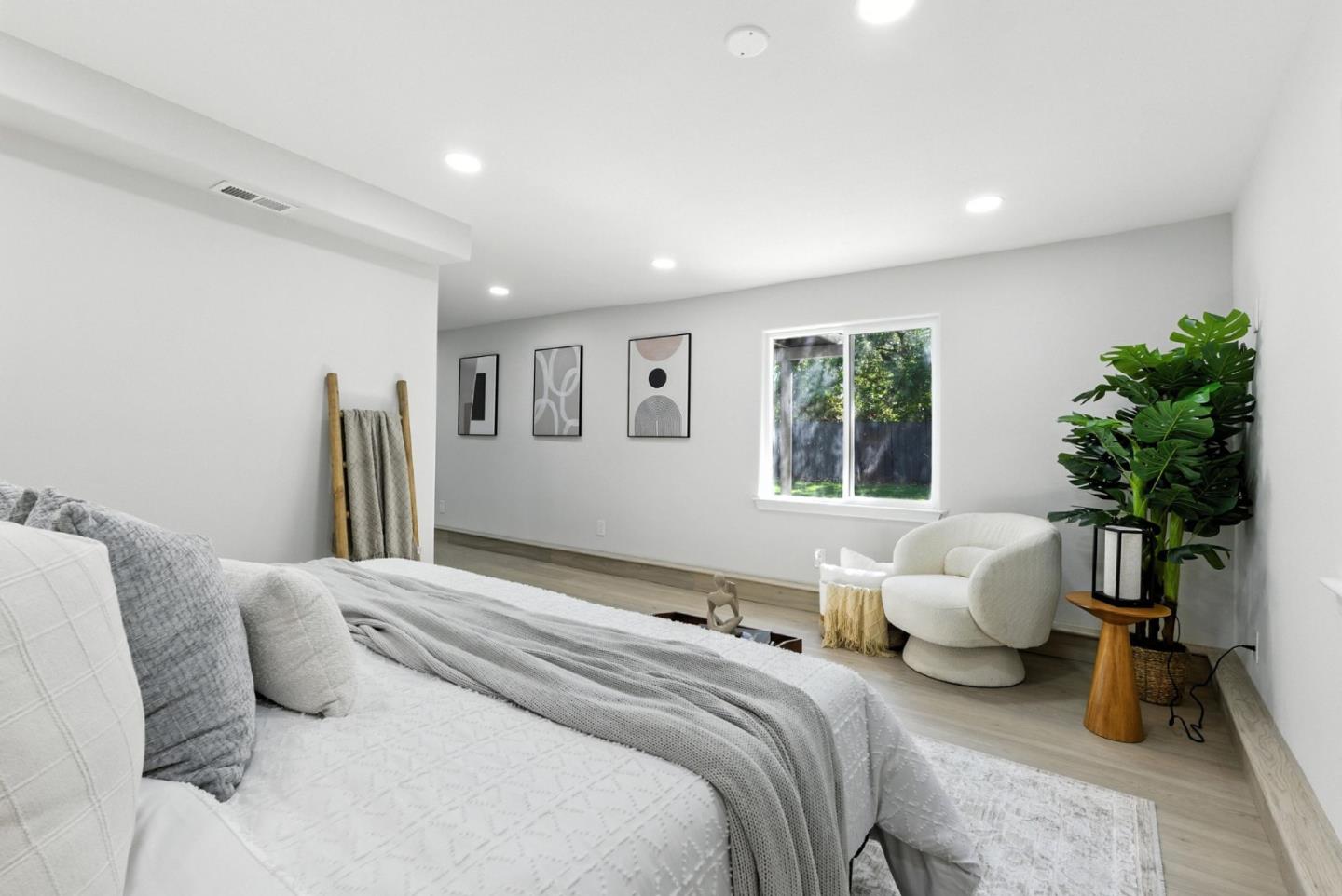 Detail Gallery Image 23 of 46 For 912 Ruth Dr, Pleasant Hill,  CA 94523 - 4 Beds | 2 Baths