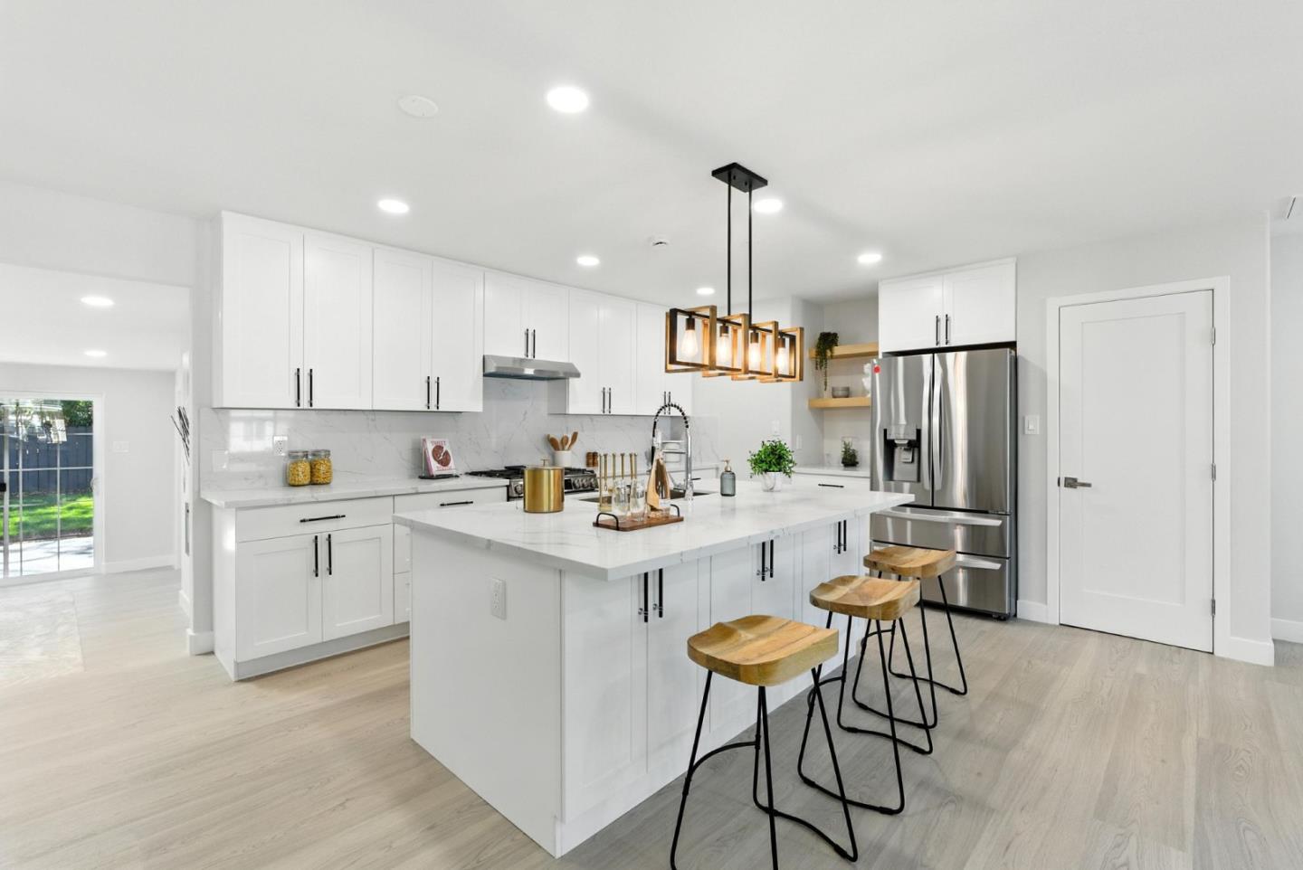 Detail Gallery Image 6 of 46 For 912 Ruth Dr, Pleasant Hill,  CA 94523 - 4 Beds | 2 Baths