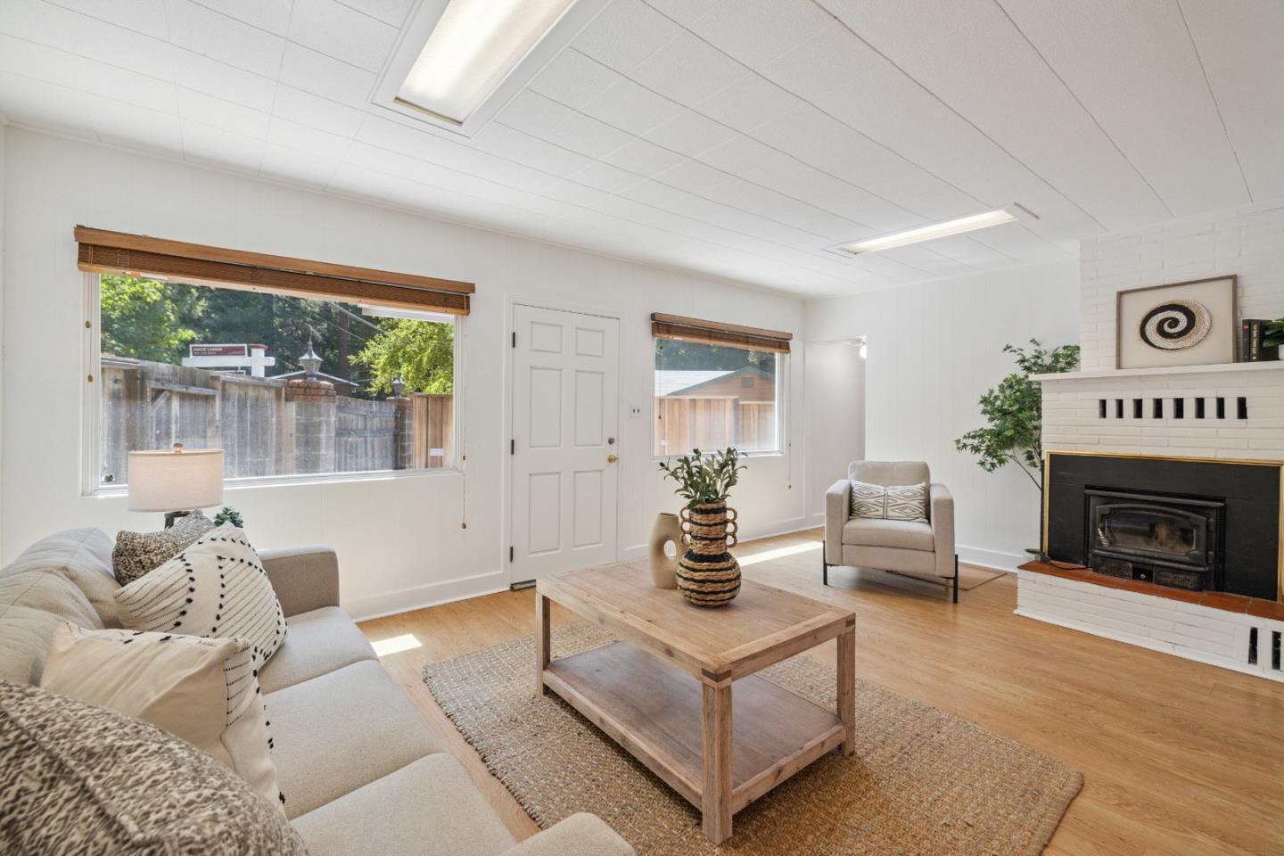 Detail Gallery Image 3 of 54 For 155 Teilh Dr, Boulder Creek,  CA 95006 - 3 Beds | 2 Baths