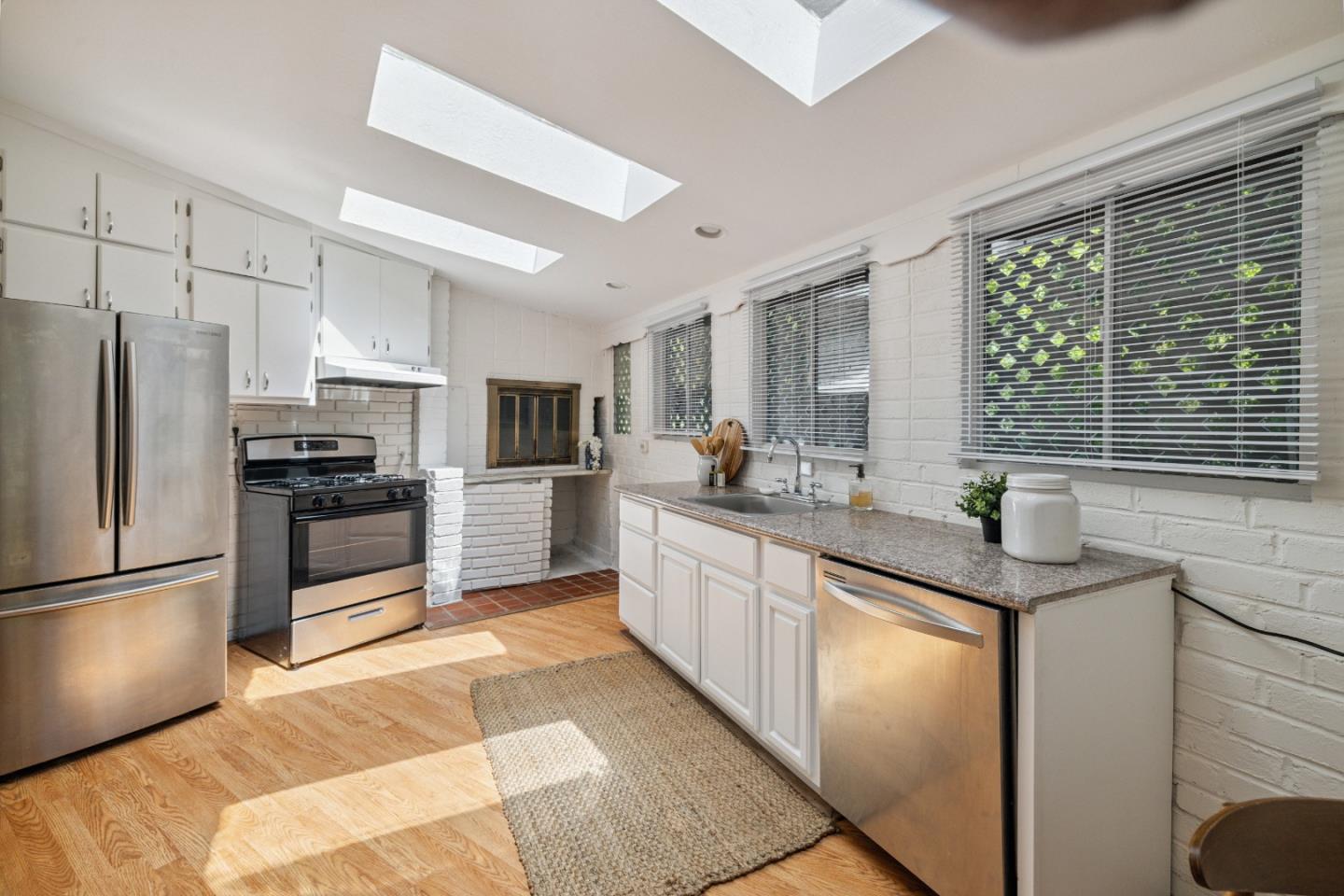 Detail Gallery Image 8 of 54 For 155 Teilh Dr, Boulder Creek,  CA 95006 - 3 Beds | 2 Baths