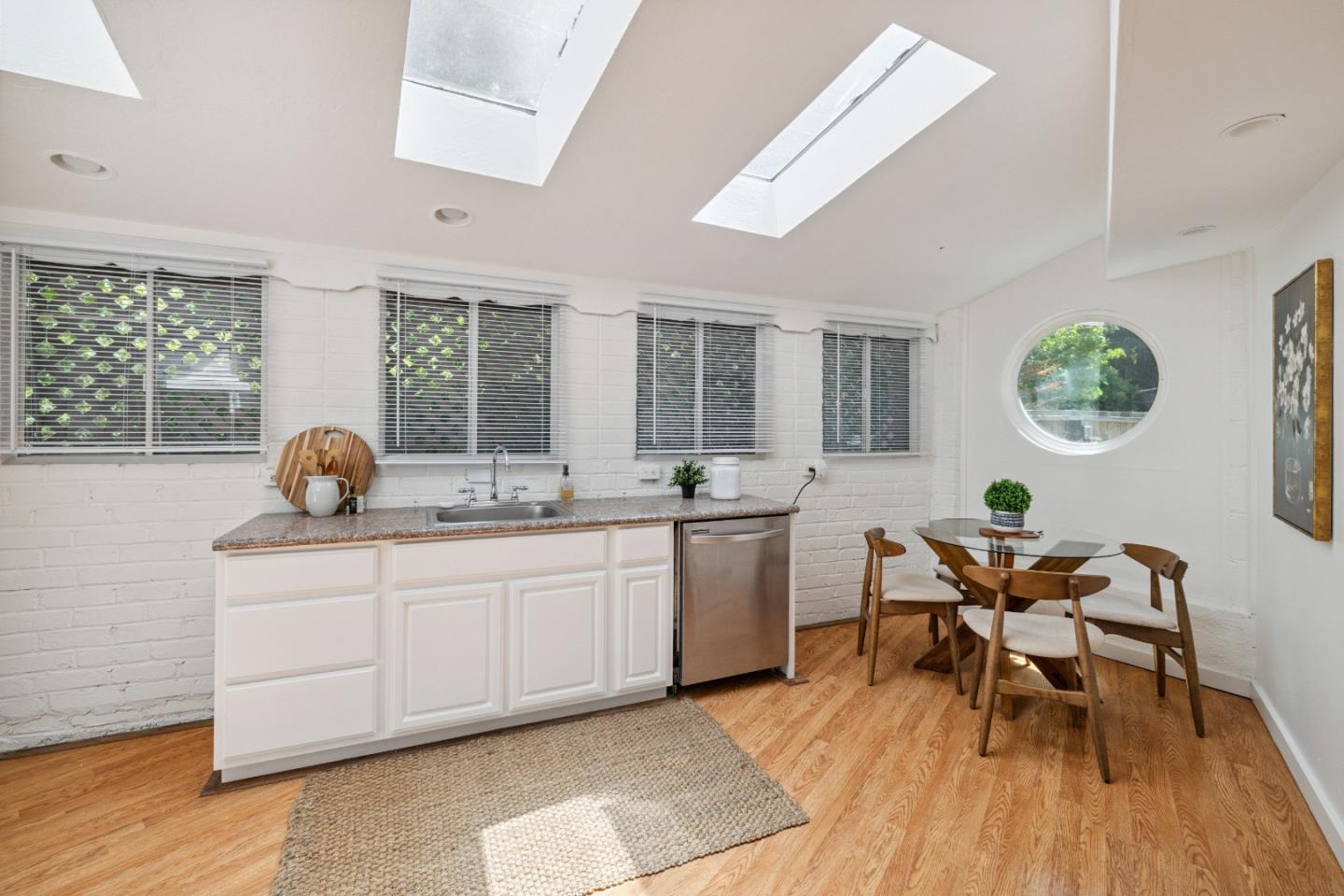 Detail Gallery Image 9 of 54 For 155 Teilh Dr, Boulder Creek,  CA 95006 - 3 Beds | 2 Baths