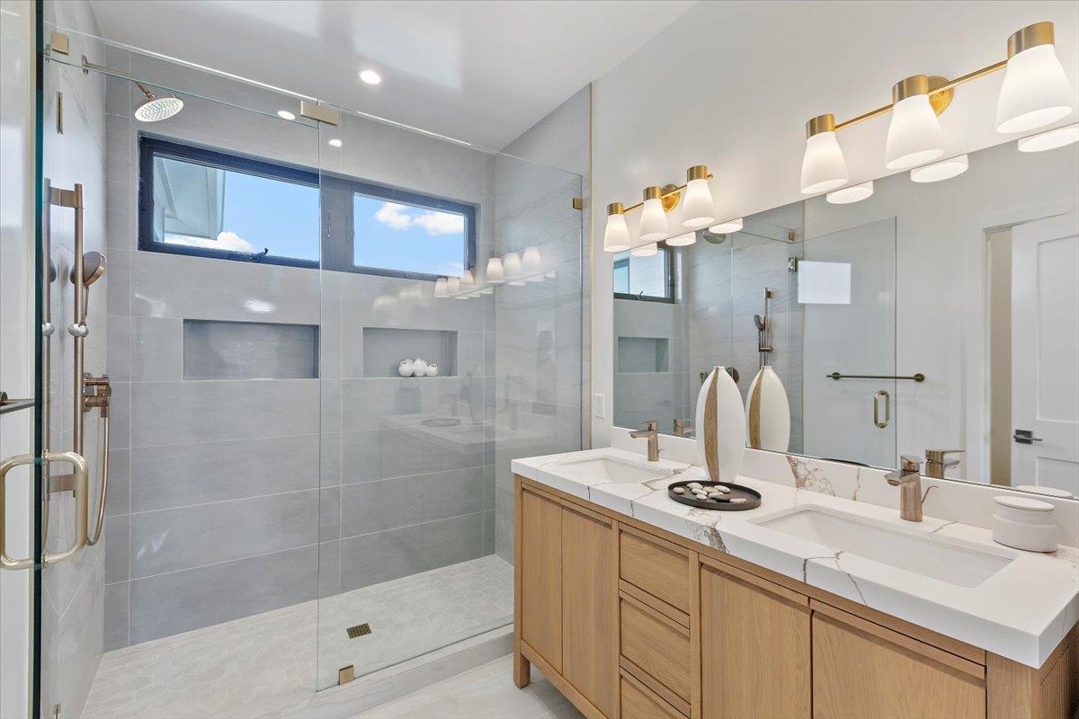 Detail Gallery Image 6 of 64 For 2572 Borax Dr, Santa Clara,  CA 95051 - 5 Beds | 4 Baths