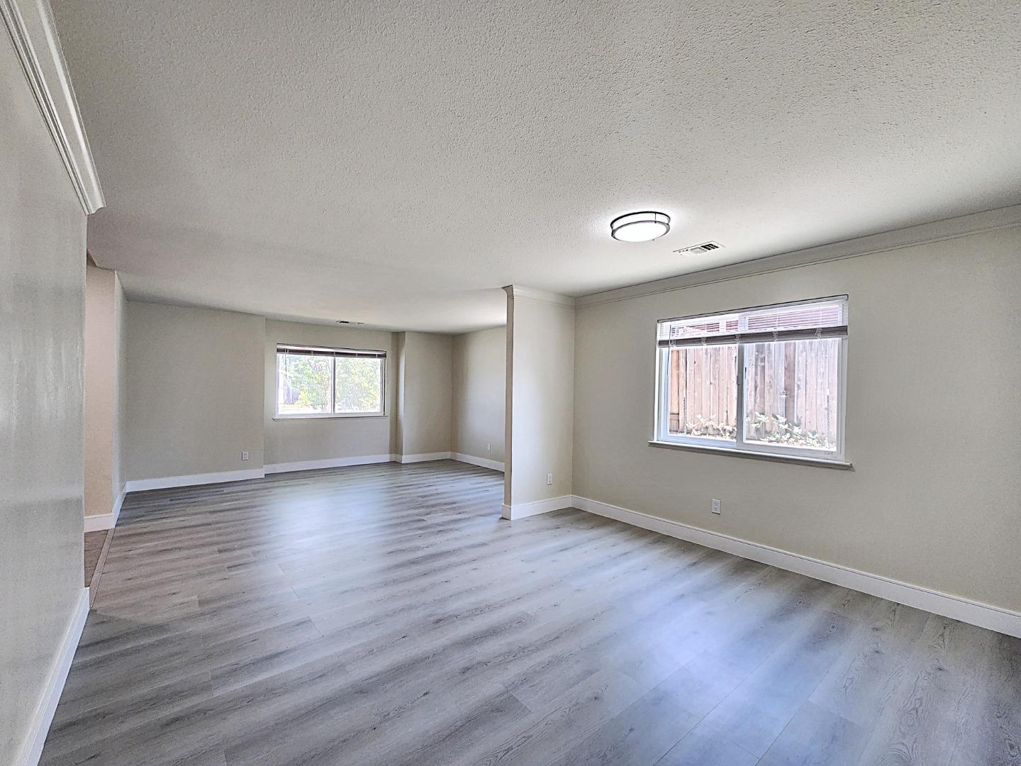 Detail Gallery Image 16 of 46 For 2160 Clipper Ship Dr, Fairfield,  CA 94534 - 4 Beds | 2/1 Baths