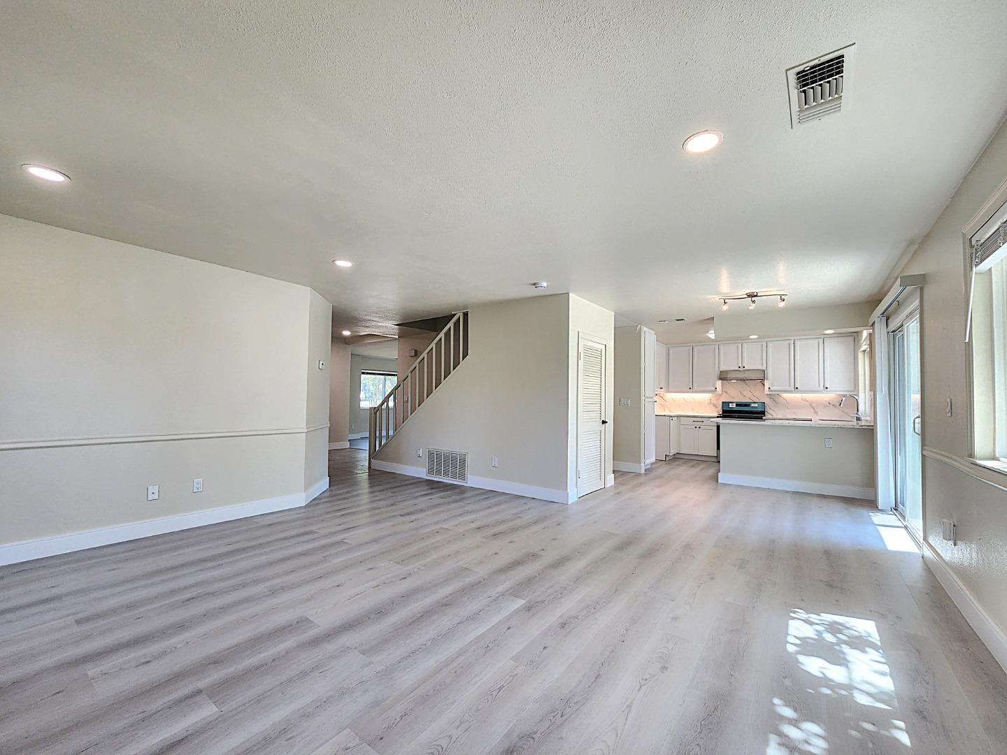 Detail Gallery Image 22 of 46 For 2160 Clipper Ship Dr, Fairfield,  CA 94534 - 4 Beds | 2/1 Baths