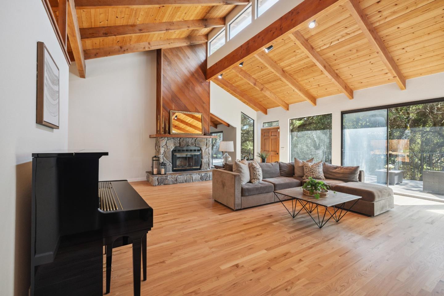 Detail Gallery Image 2 of 58 For 110 Kirkorian Ct, Scotts Valley,  CA 95066 - 3 Beds | 2 Baths