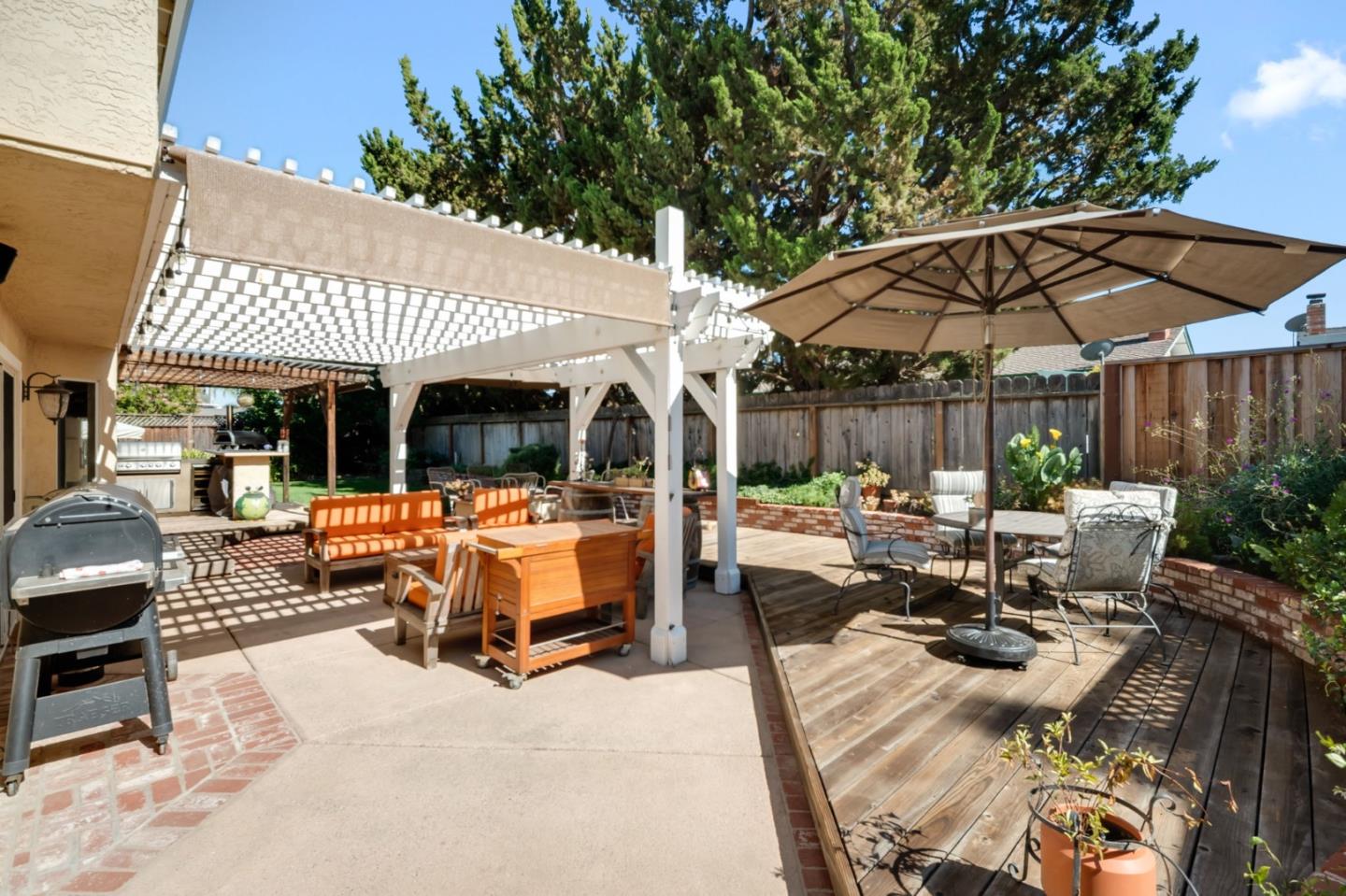 Detail Gallery Image 31 of 37 For 930 Hoesch Way, Gilroy,  CA 95020 - 5 Beds | 3 Baths