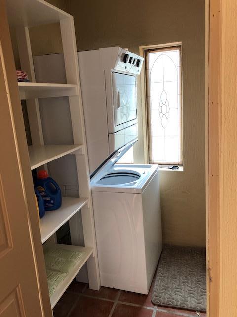 Detail Gallery Image 7 of 13 For 275 Kent Rd #B,  Pacifica,  CA 94044 - 1 Beds | 1 Baths