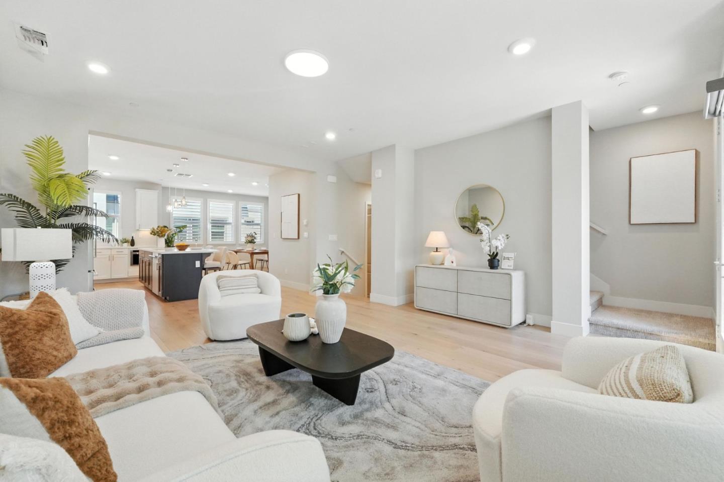 Detail Gallery Image 10 of 53 For 895 De Guigne Dr #2,  Sunnyvale,  CA 94085 - 4 Beds | 3/1 Baths