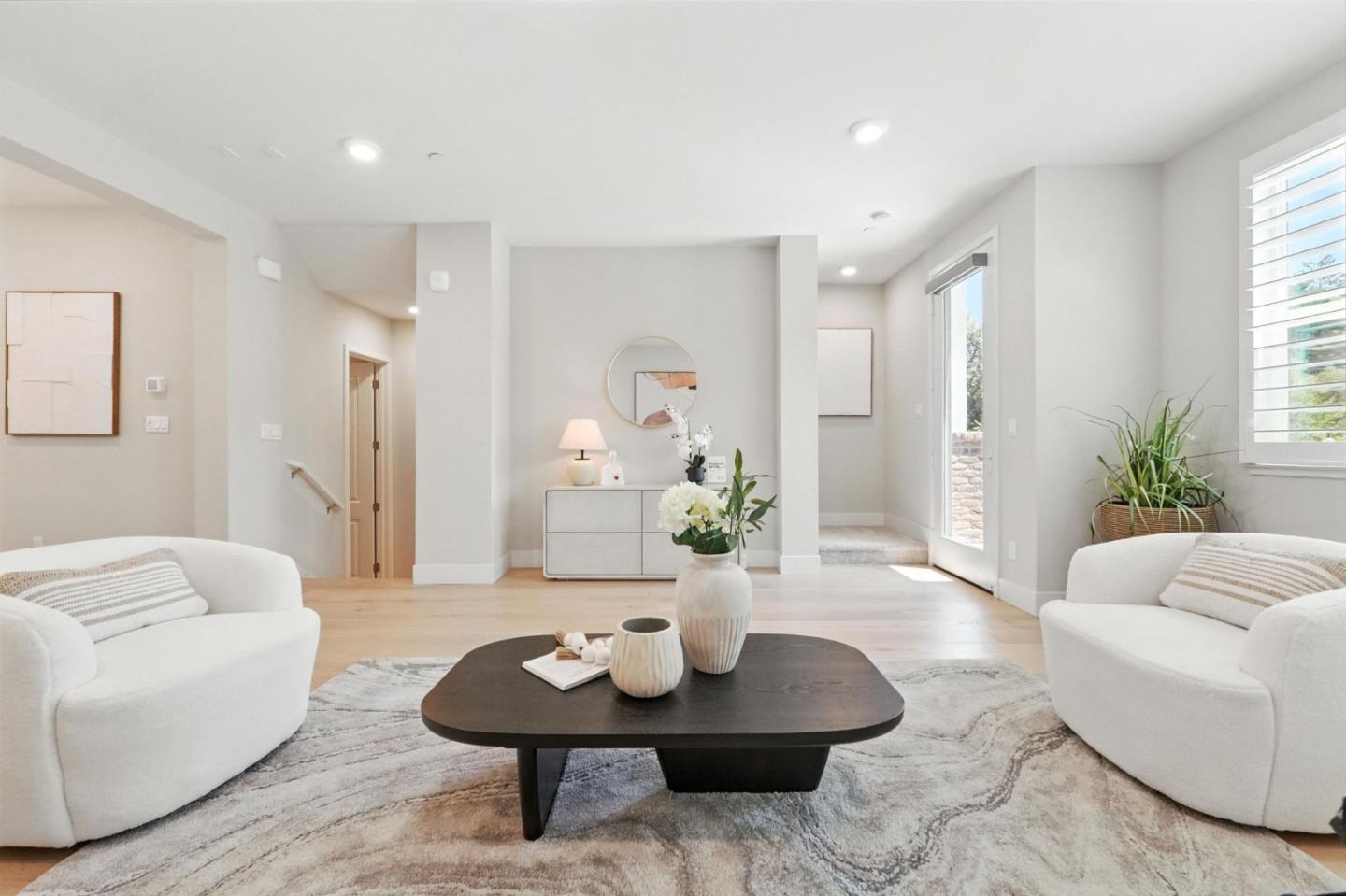 Detail Gallery Image 11 of 53 For 895 De Guigne Dr #2,  Sunnyvale,  CA 94085 - 4 Beds | 3/1 Baths