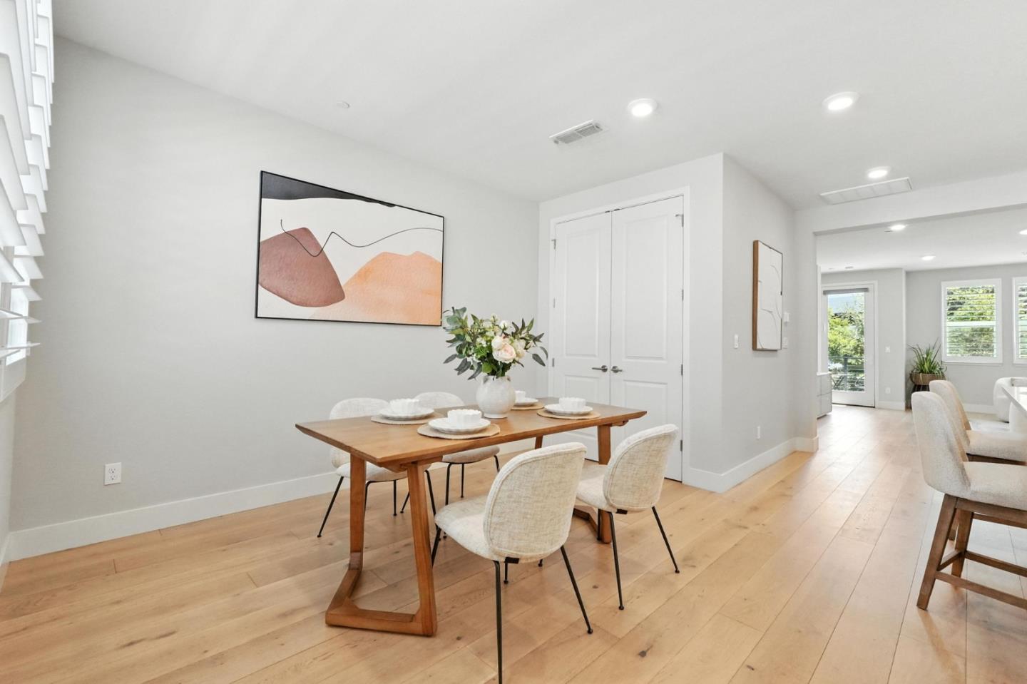Detail Gallery Image 20 of 53 For 895 De Guigne Dr #2,  Sunnyvale,  CA 94085 - 4 Beds | 3/1 Baths