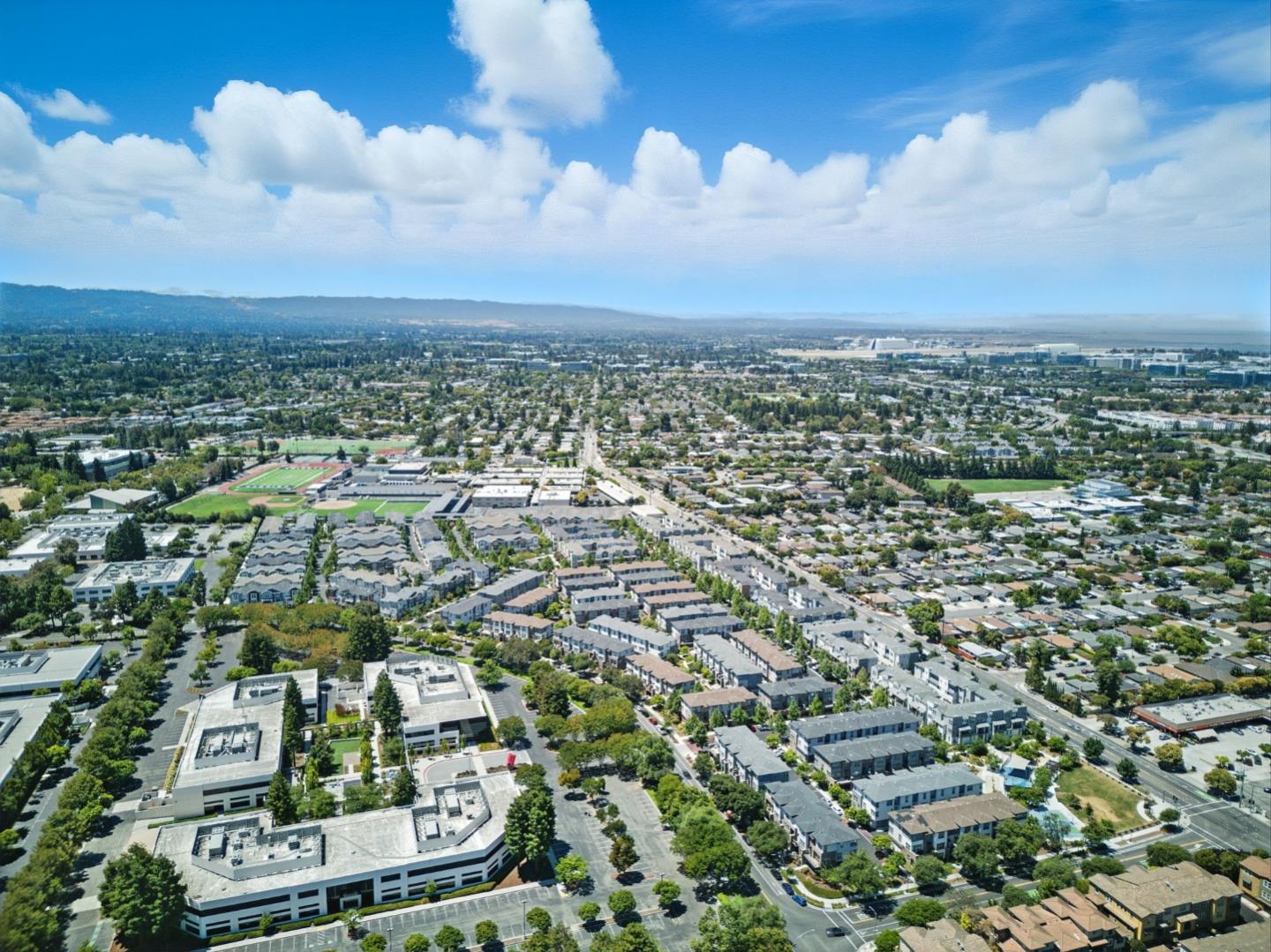 Detail Gallery Image 52 of 53 For 895 De Guigne Dr #2,  Sunnyvale,  CA 94085 - 4 Beds | 3/1 Baths