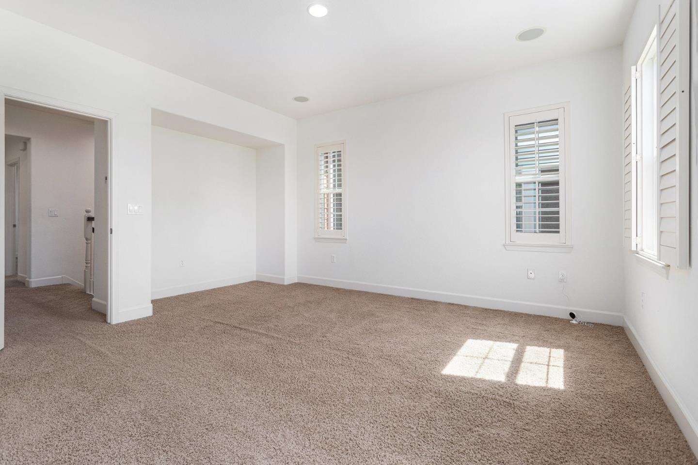 Detail Gallery Image 13 of 24 For 4970 Trescott Ct, Dublin,  CA 94568 - 5 Beds | 4 Baths