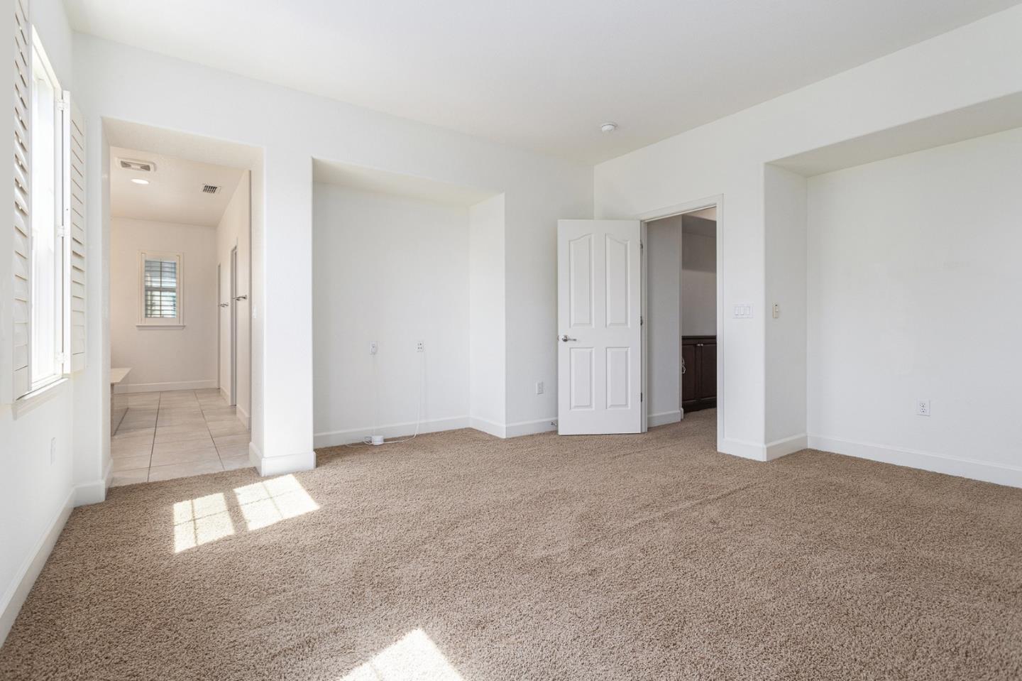 Detail Gallery Image 14 of 24 For 4970 Trescott Ct, Dublin,  CA 94568 - 5 Beds | 4 Baths