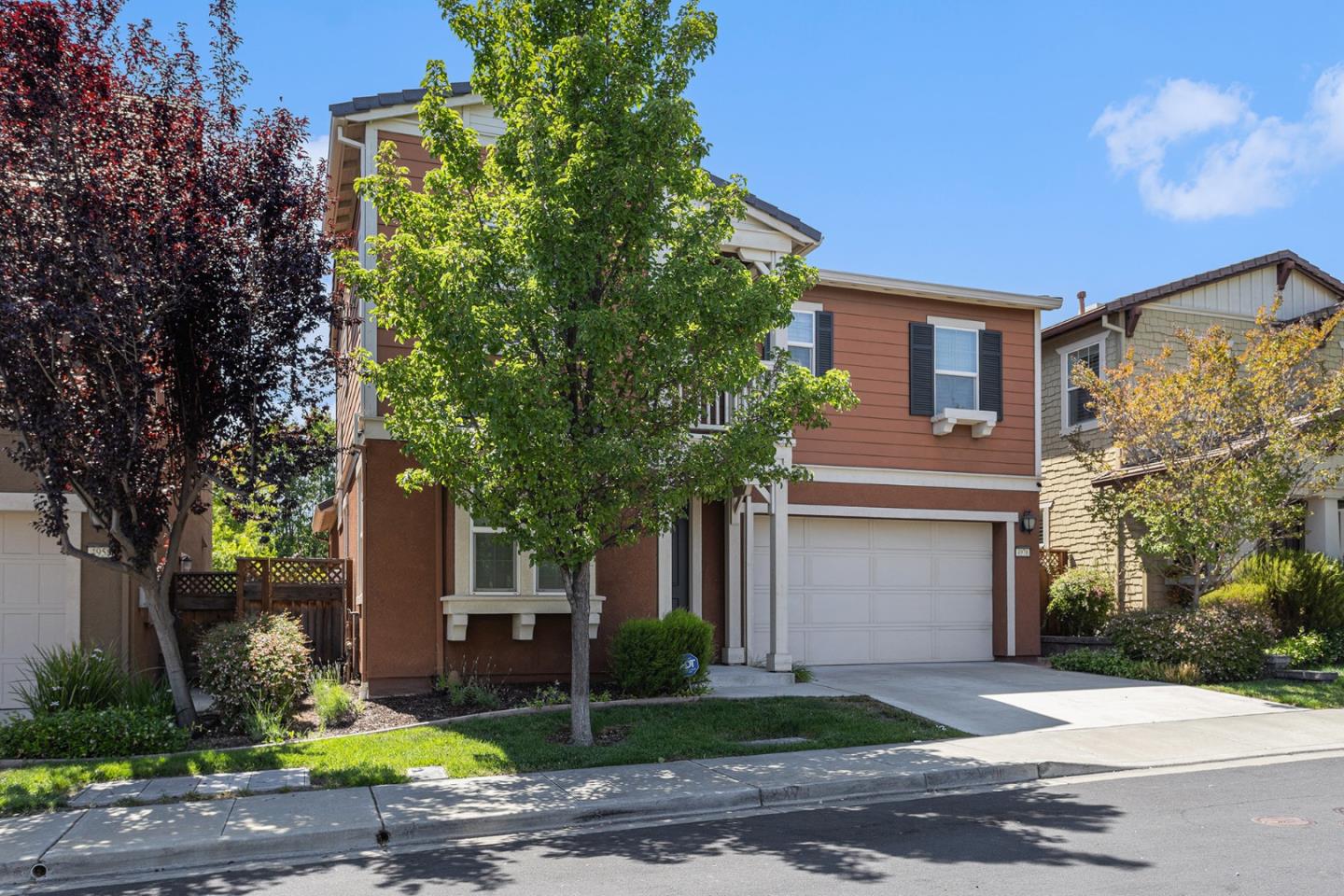 Detail Gallery Image 2 of 24 For 4970 Trescott Ct, Dublin,  CA 94568 - 5 Beds | 4 Baths