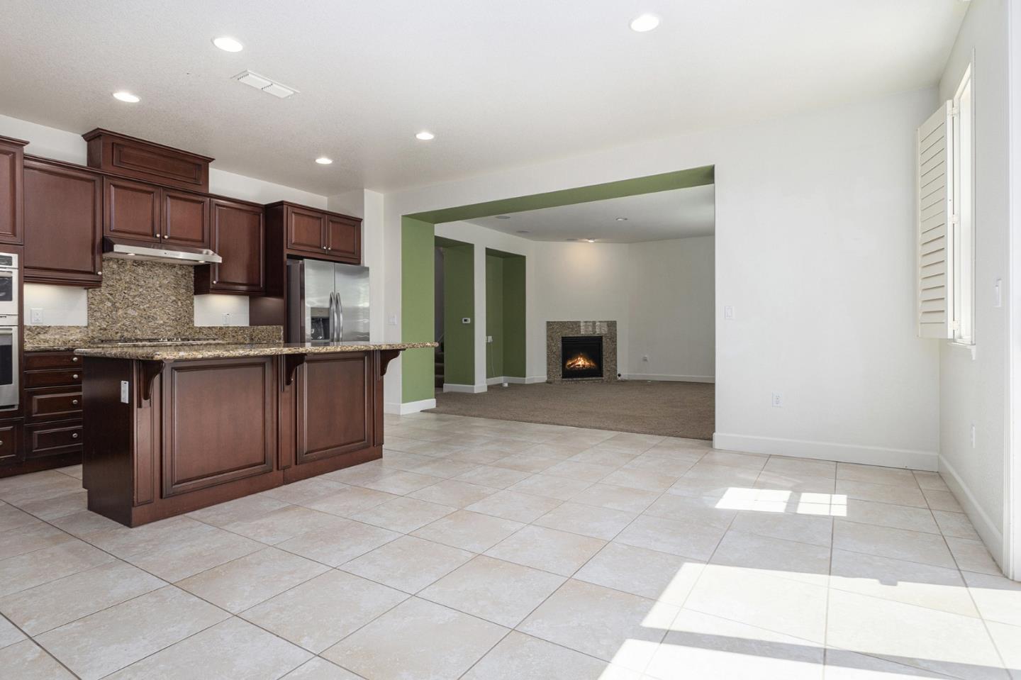 Detail Gallery Image 9 of 24 For 4970 Trescott Ct, Dublin,  CA 94568 - 5 Beds | 4 Baths