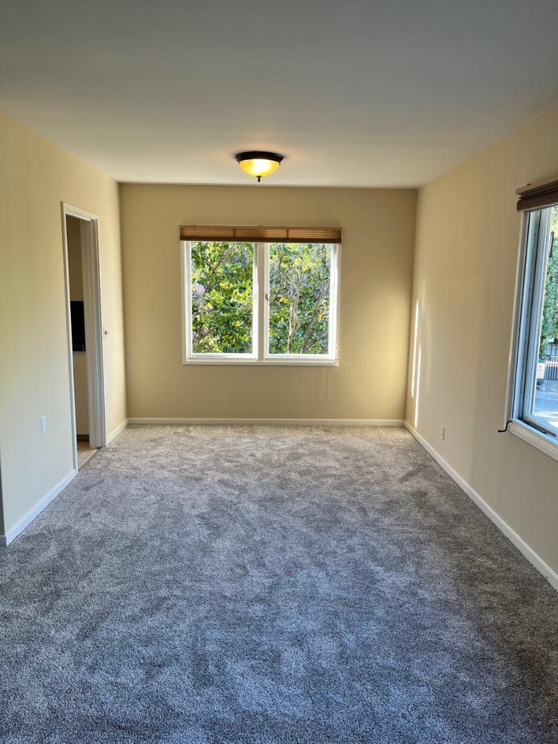 Detail Gallery Image 2 of 10 For 125 Bella Vista Dr, Hillsborough,  CA 94010 - 2 Beds | 2 Baths