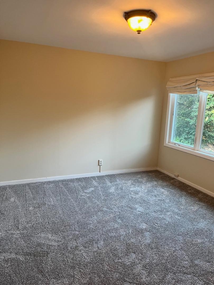 Detail Gallery Image 7 of 10 For 125 Bella Vista Dr, Hillsborough,  CA 94010 - 2 Beds | 2 Baths