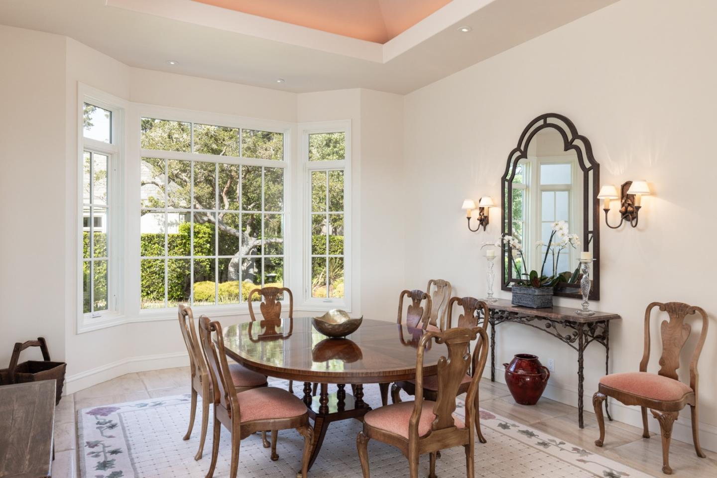 Detail Gallery Image 13 of 44 For 1564 Sonado Rd, Pebble Beach,  CA 93953 - 5 Beds | 5/3 Baths