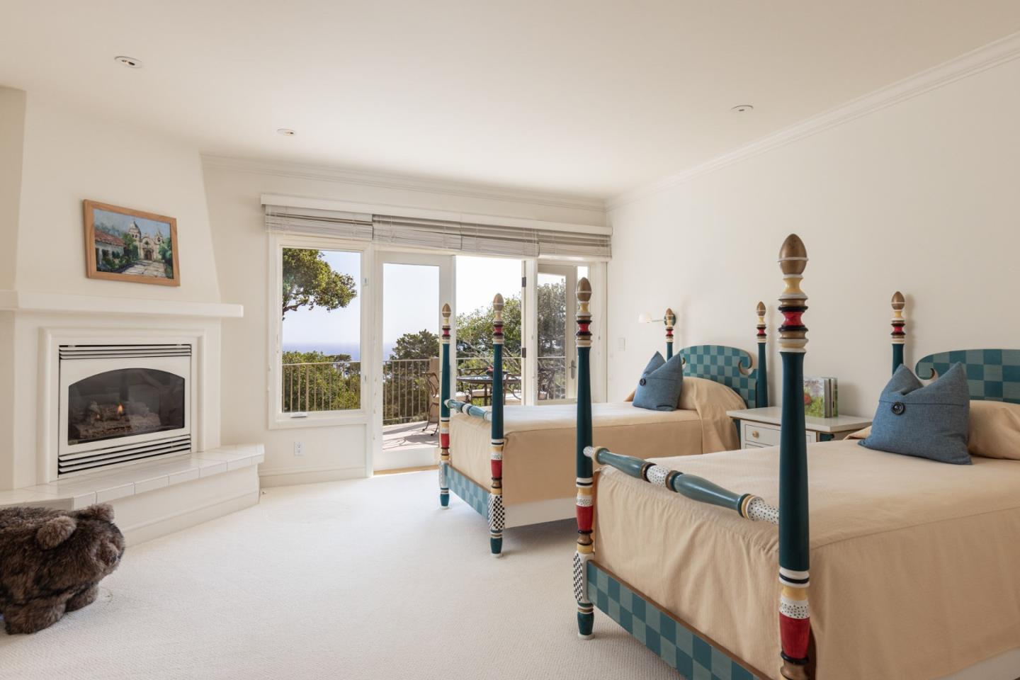 Detail Gallery Image 25 of 44 For 1564 Sonado Rd, Pebble Beach,  CA 93953 - 5 Beds | 5/3 Baths